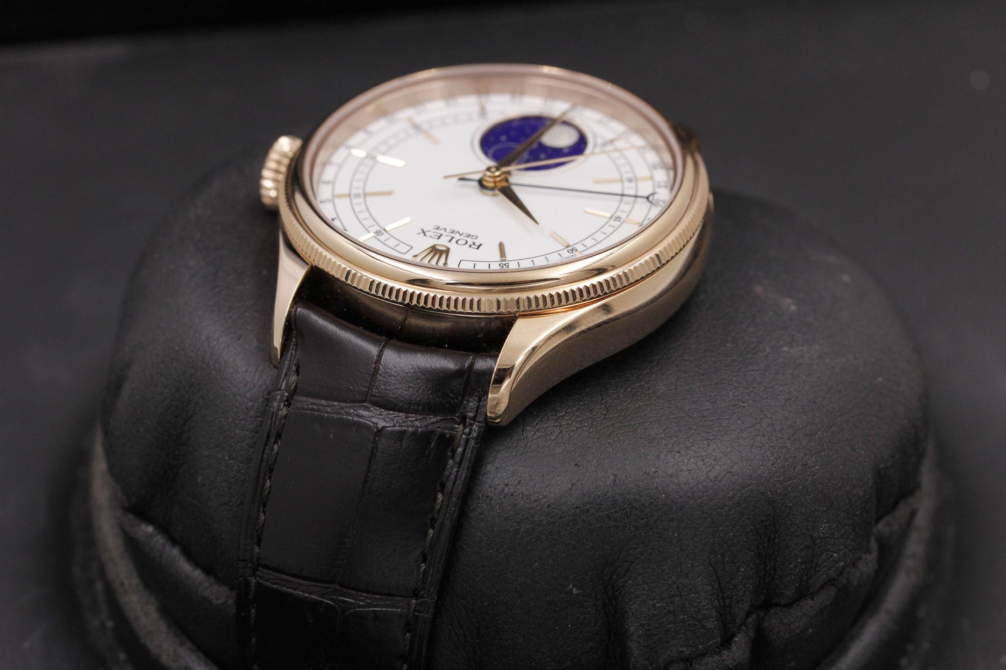 Watch Image 5