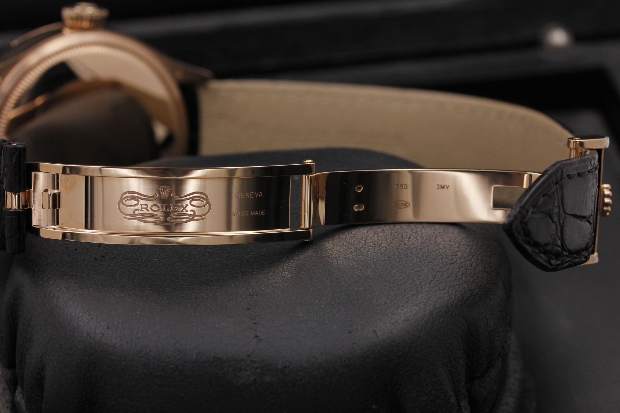 Watch Image 8