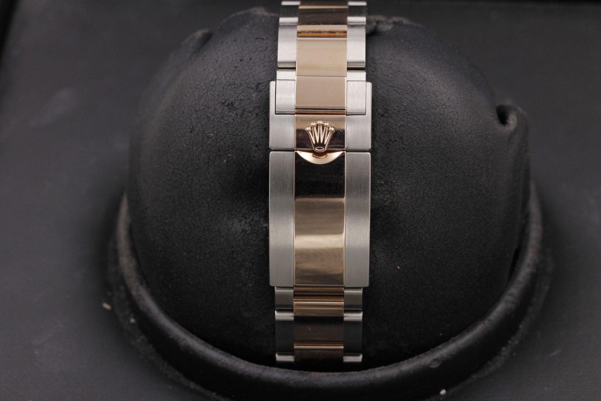 Watch Image 8