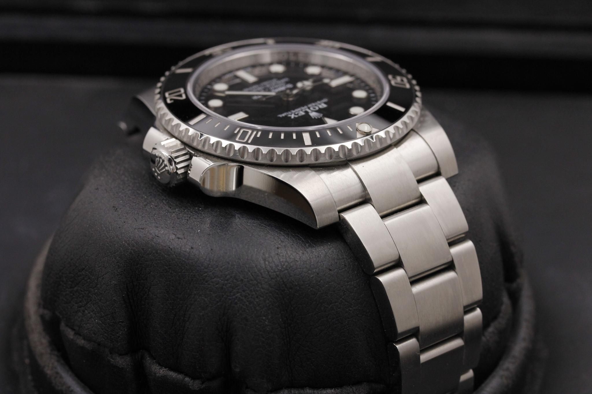 Watch Image 4