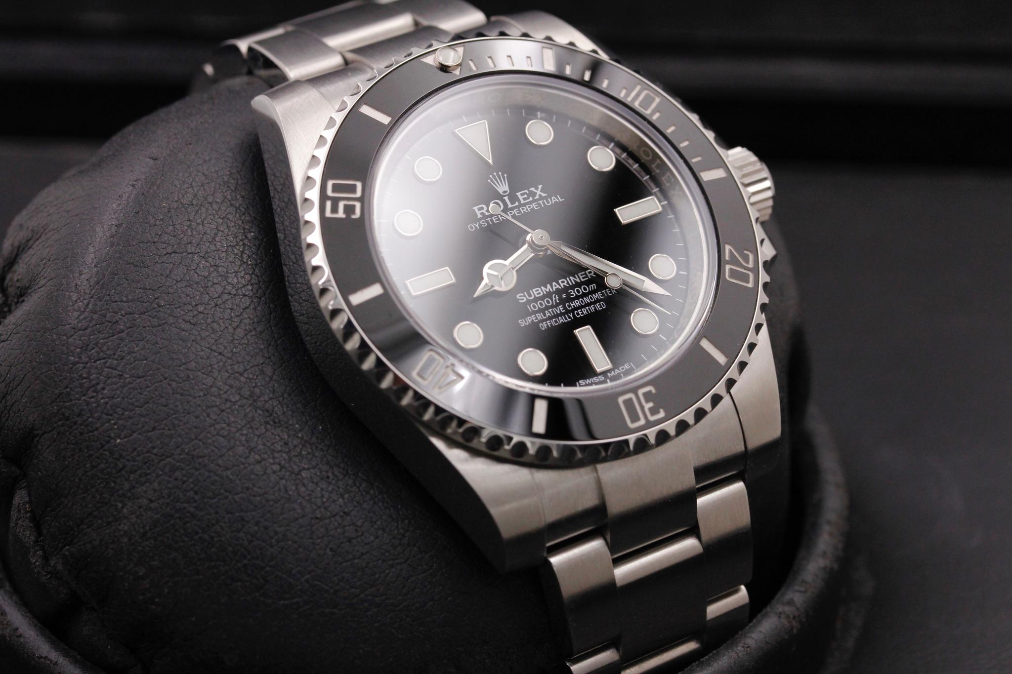 Watch Image 10