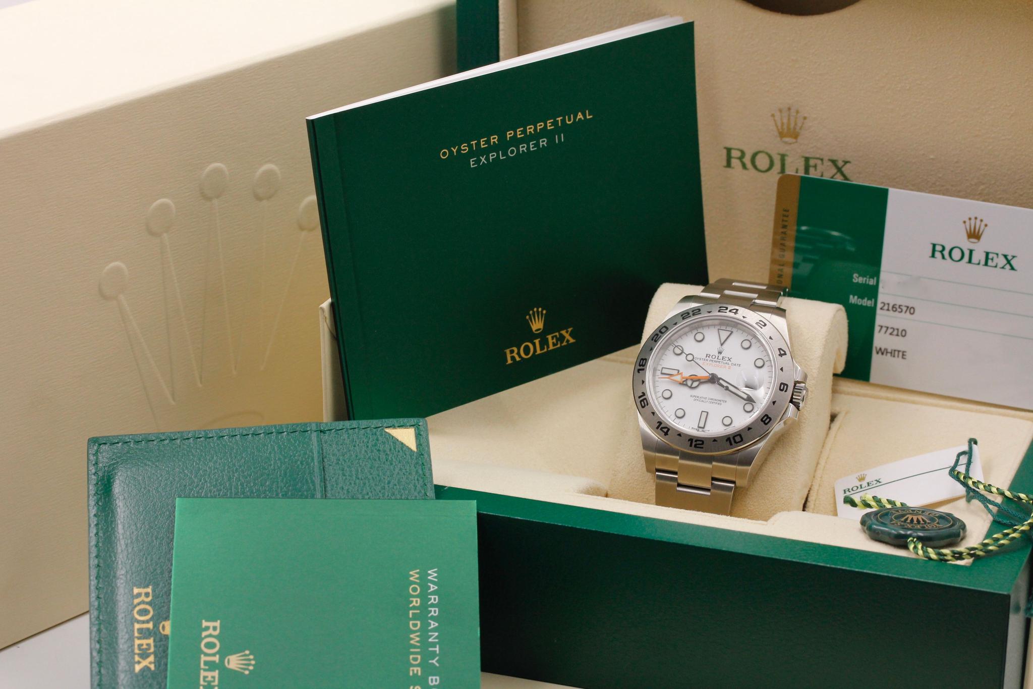 Watch Image 11