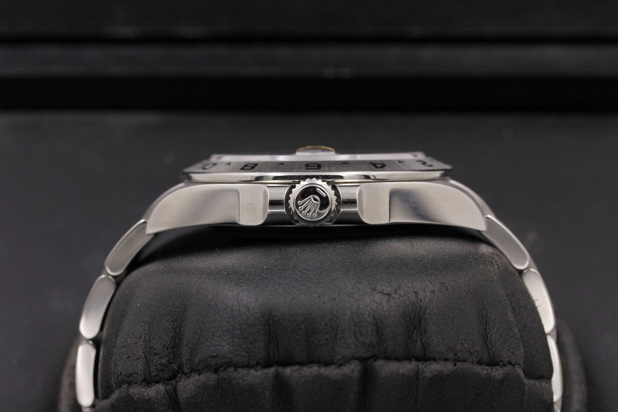Watch Image 3