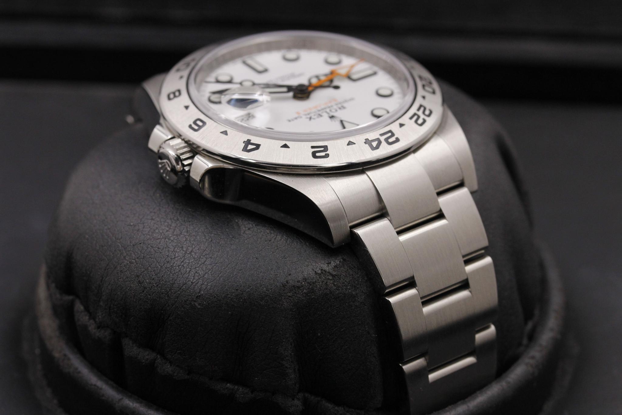 Watch Image 4