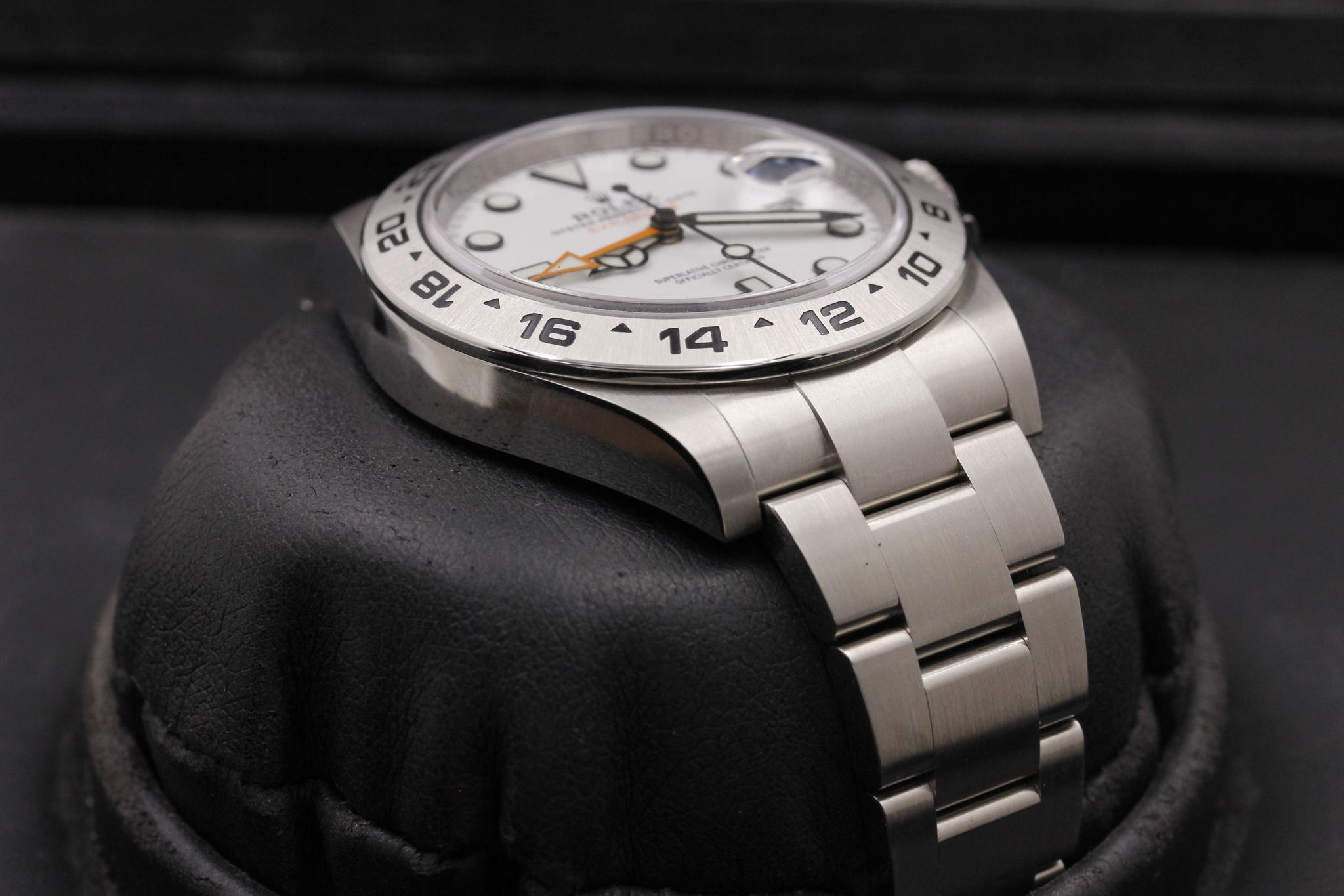 Watch Image 6