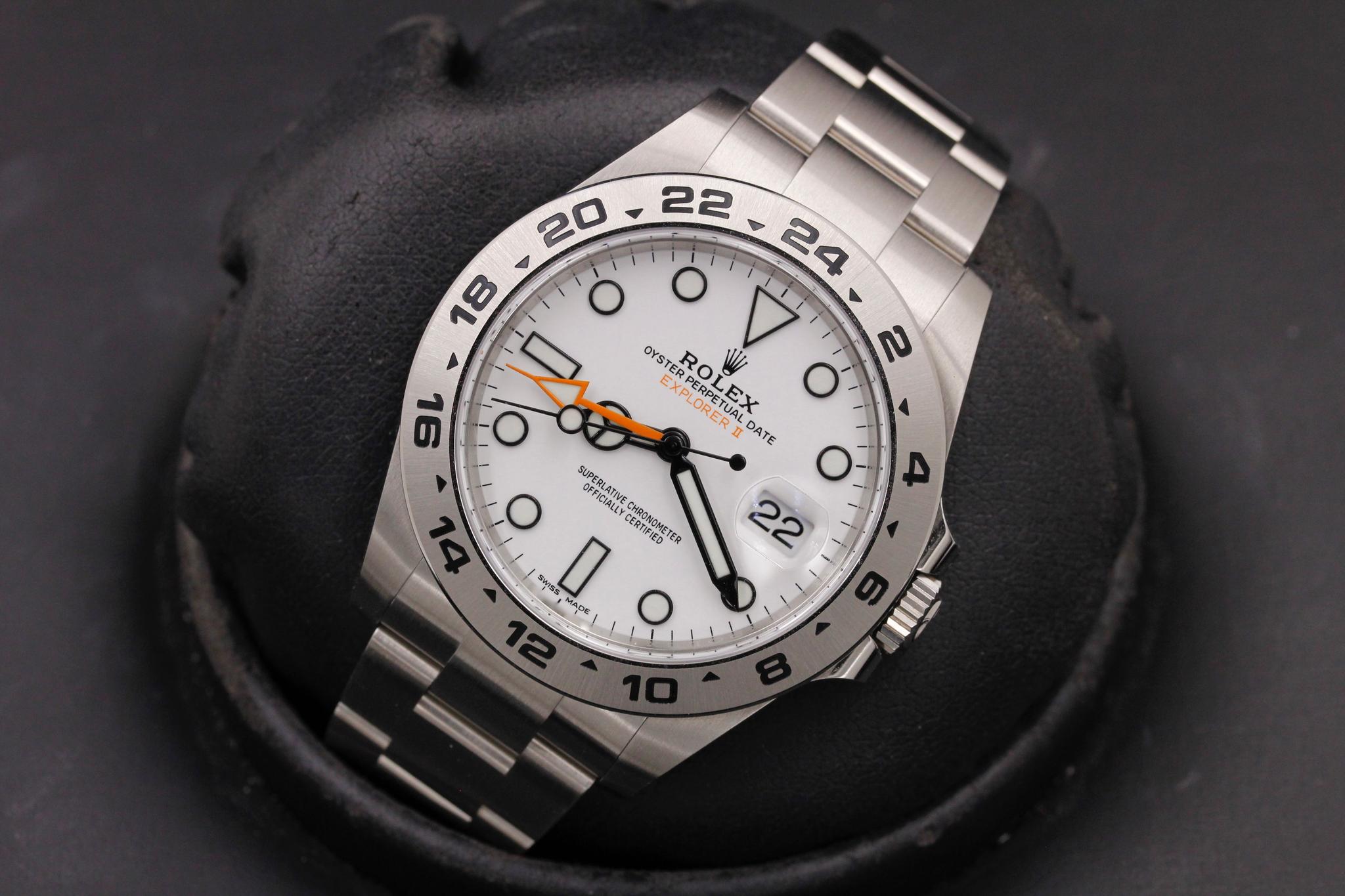 Watch Image 9