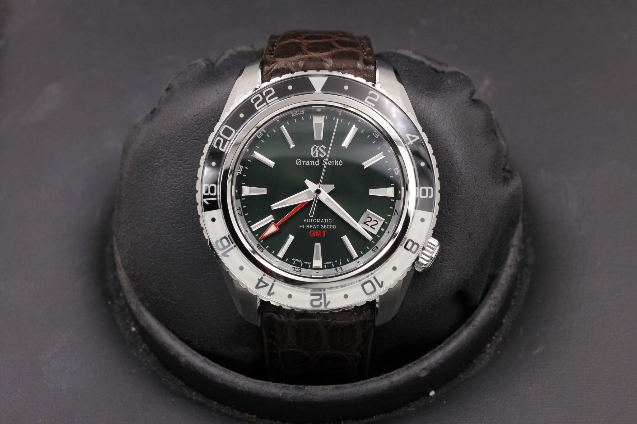 Watch Image 1