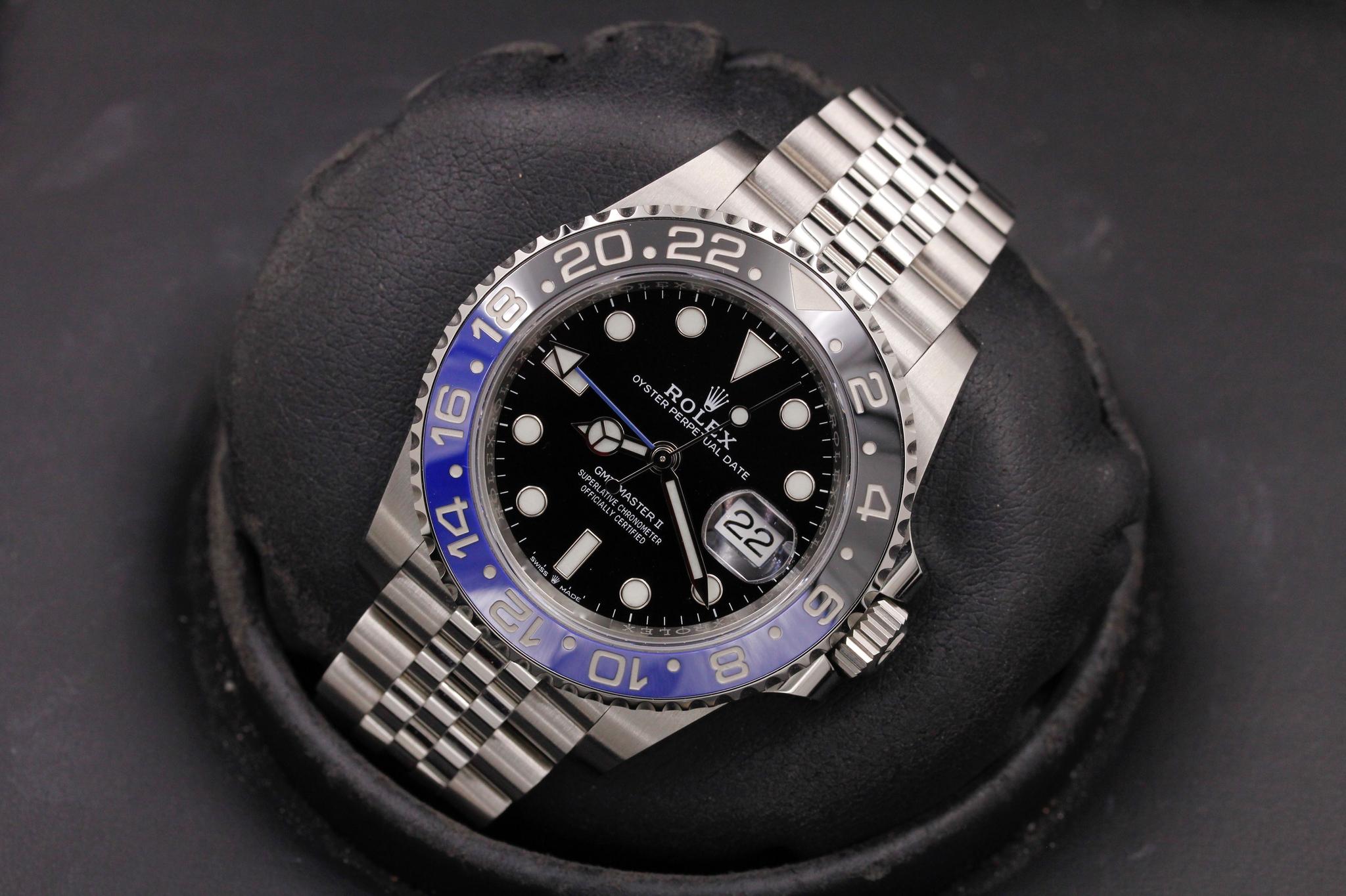 Watch Image 9