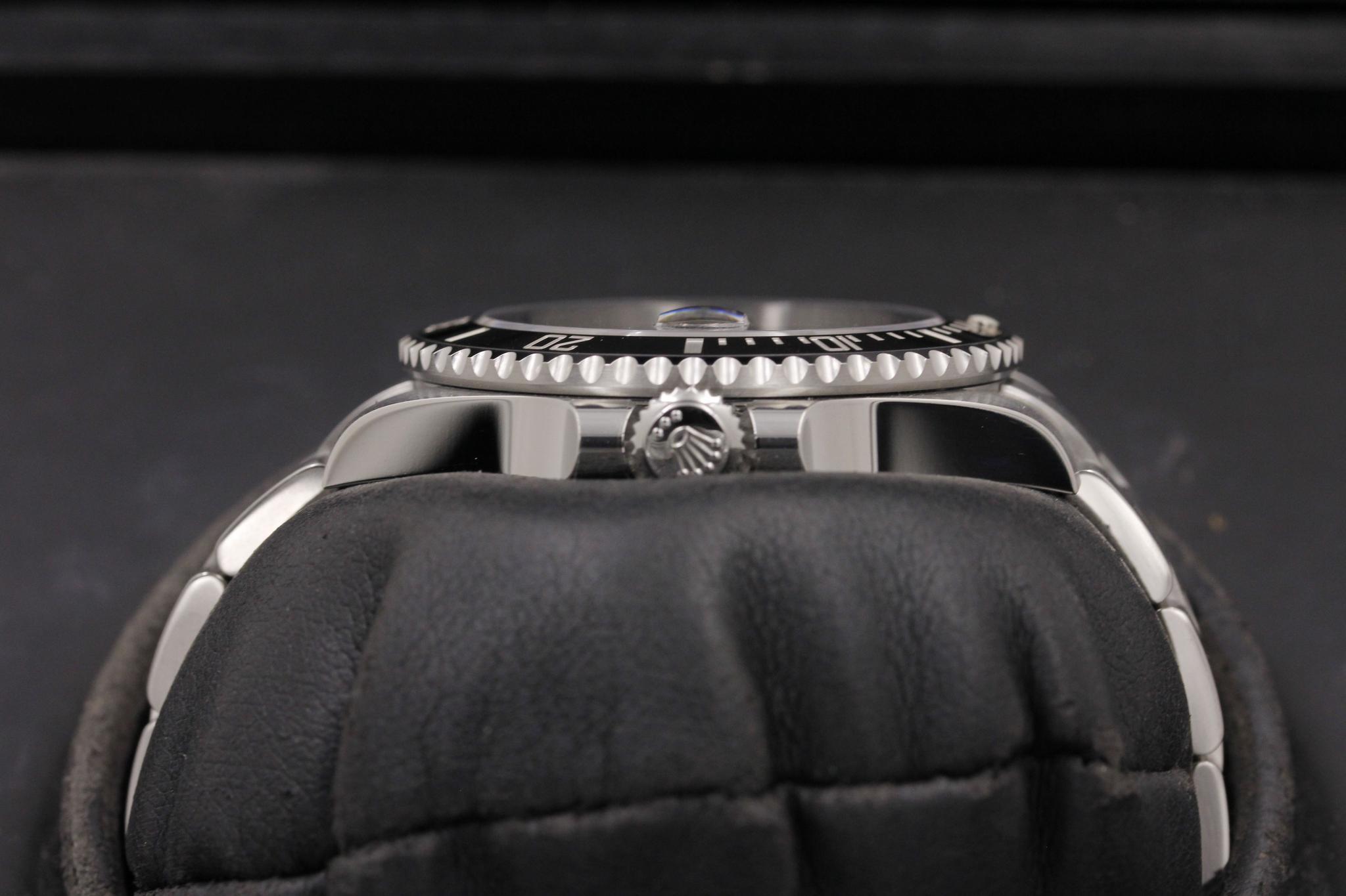 Watch Image 3