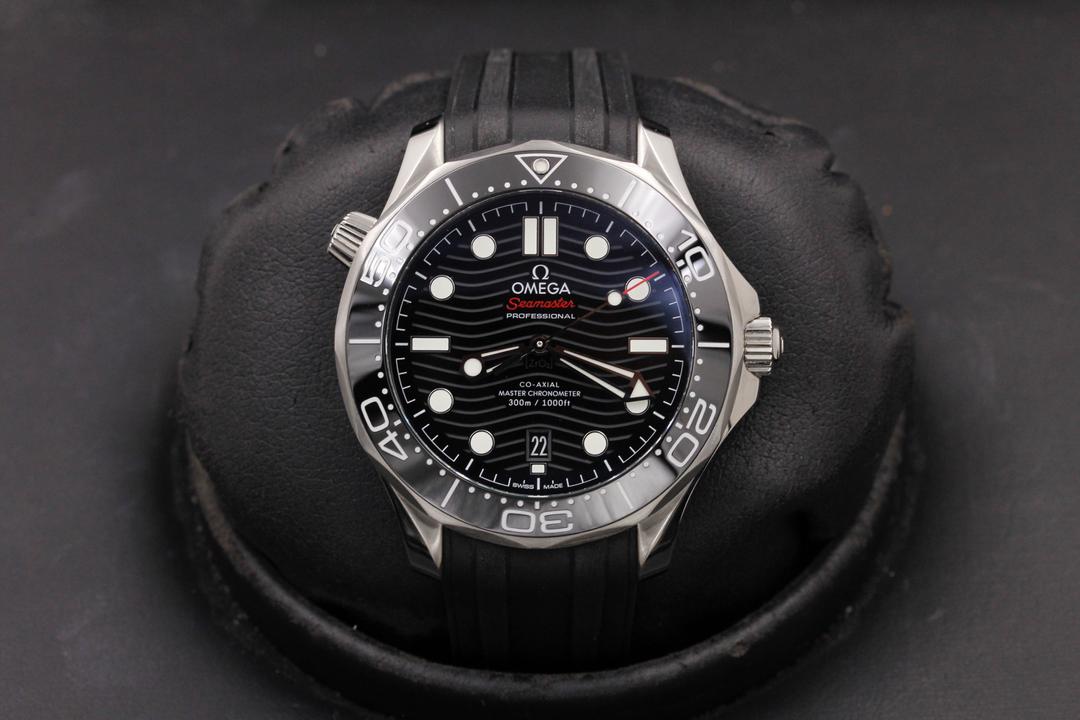 Omega Seamaster 300m 210.32.42.20.01.001