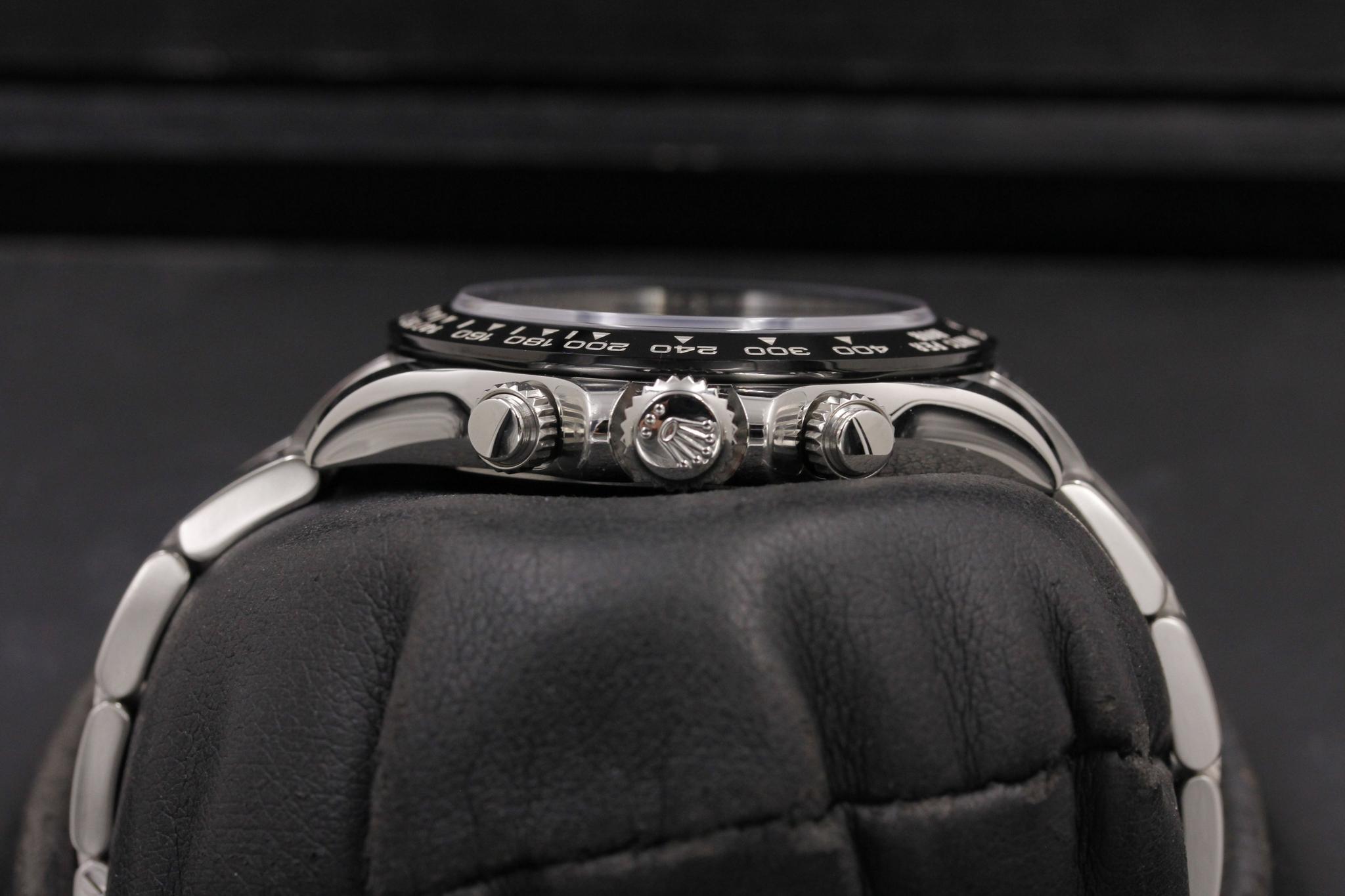 Watch Image 3