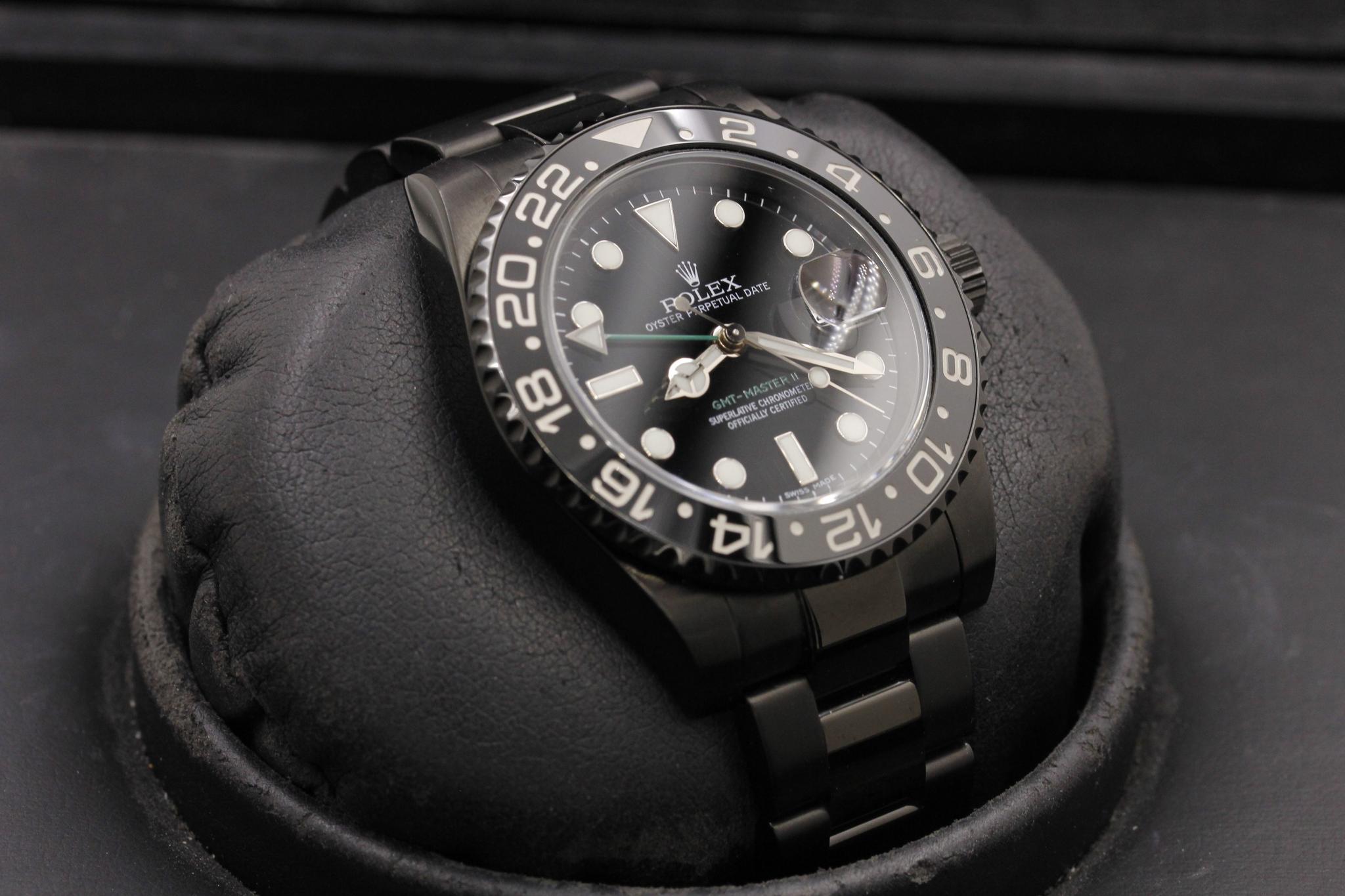 Watch Image 10