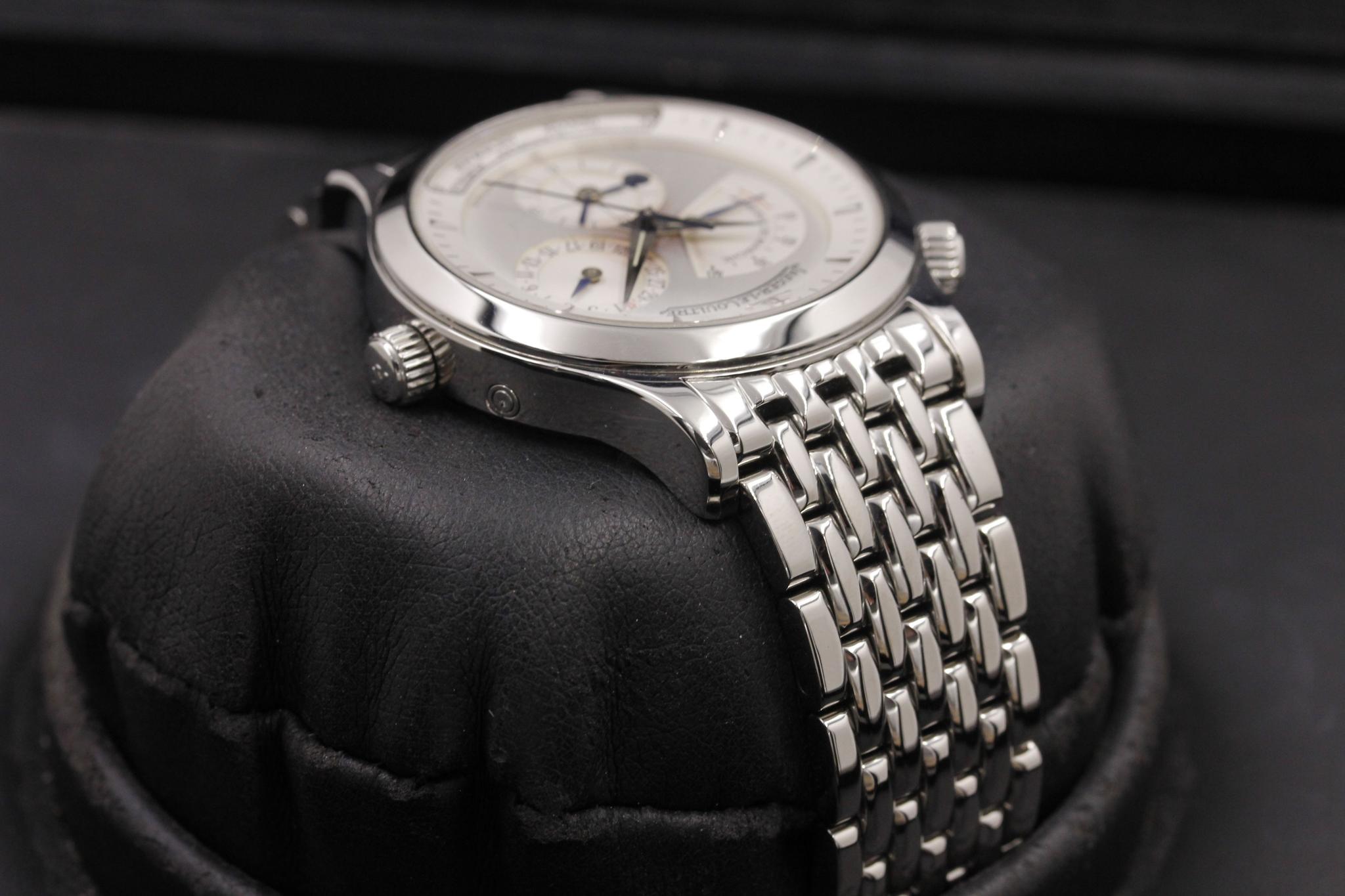Watch Image 4