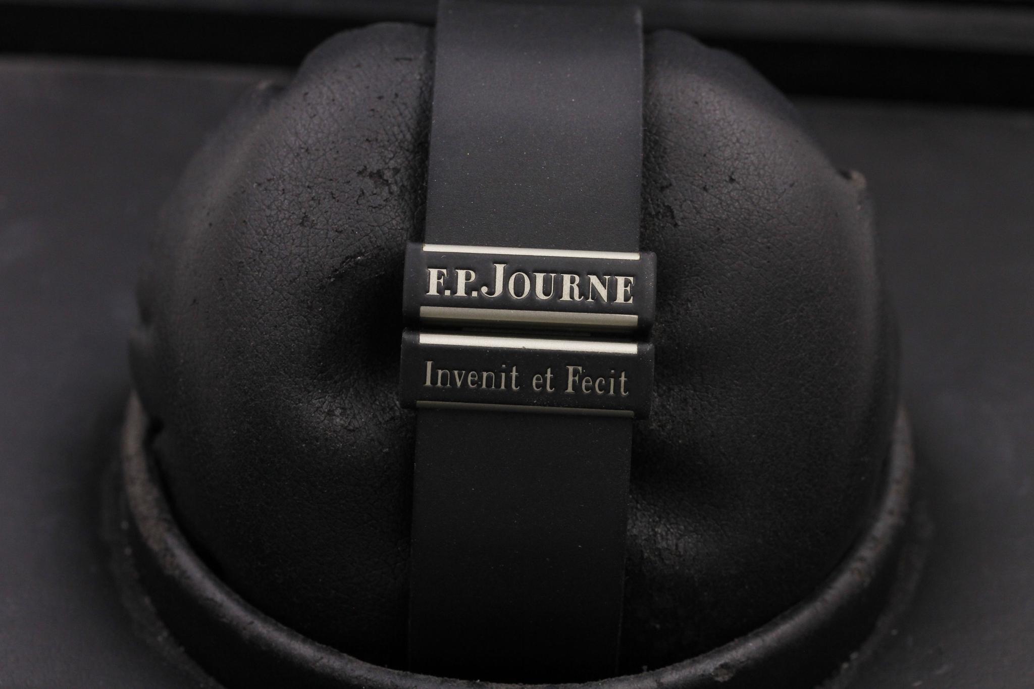 Watch Image 8