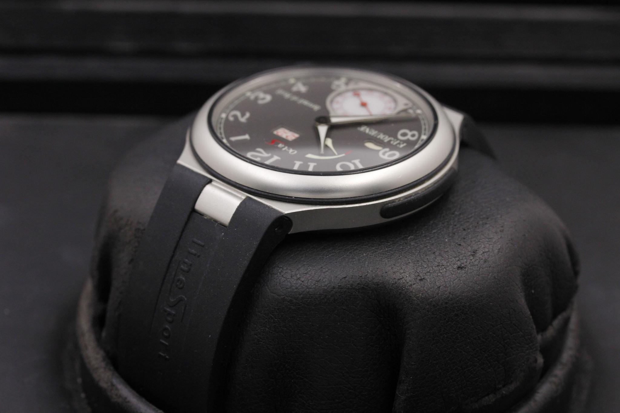 Watch Image 6