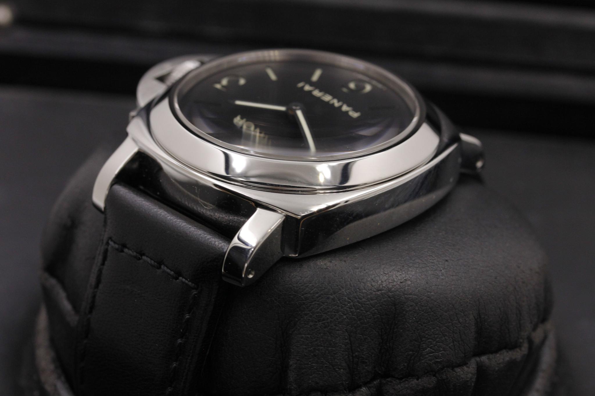 Watch Image 4