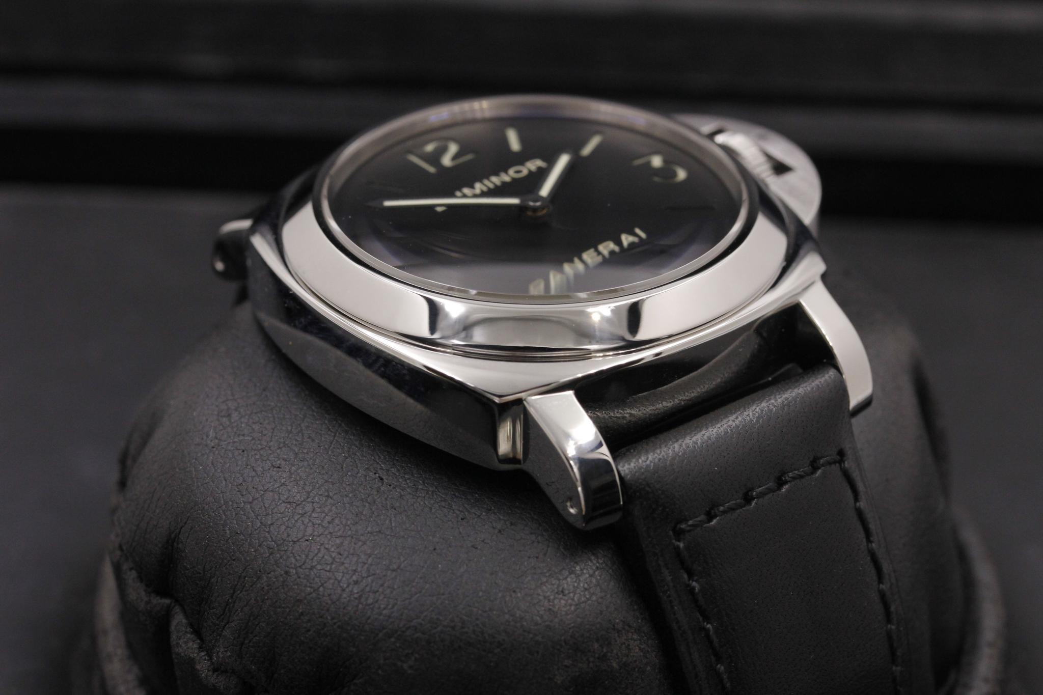 Watch Image 5