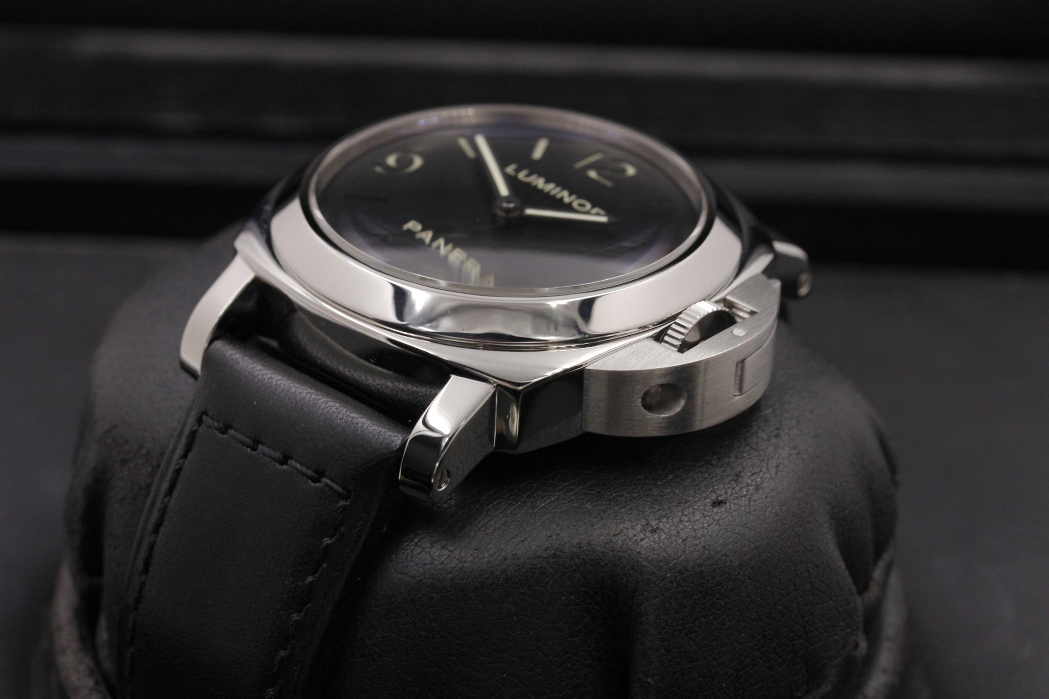 Watch Image 6