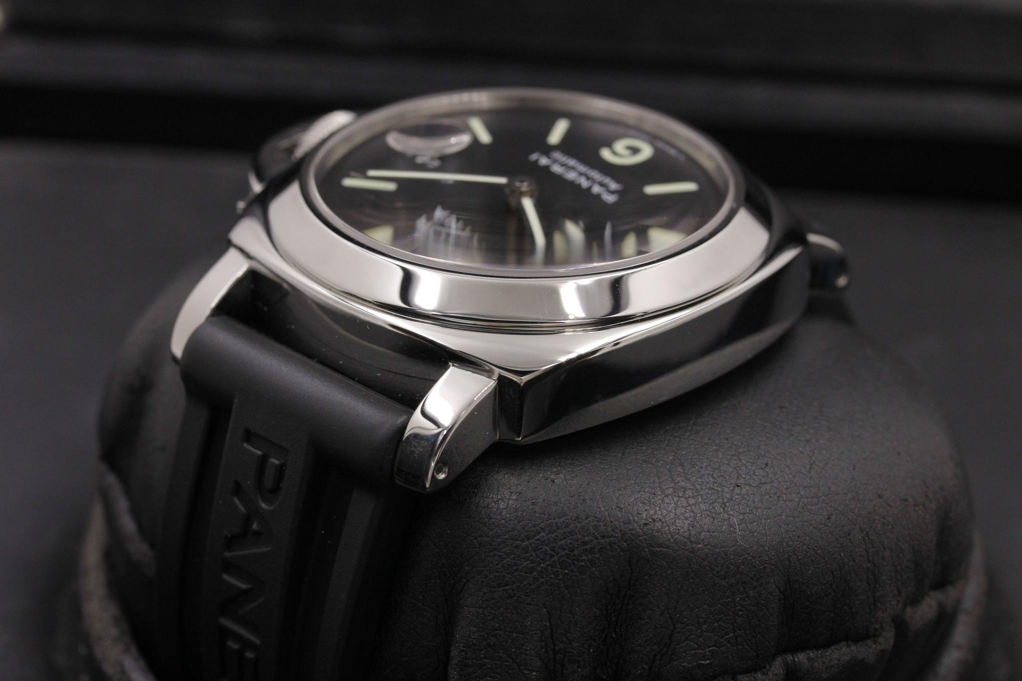 Watch Image 4