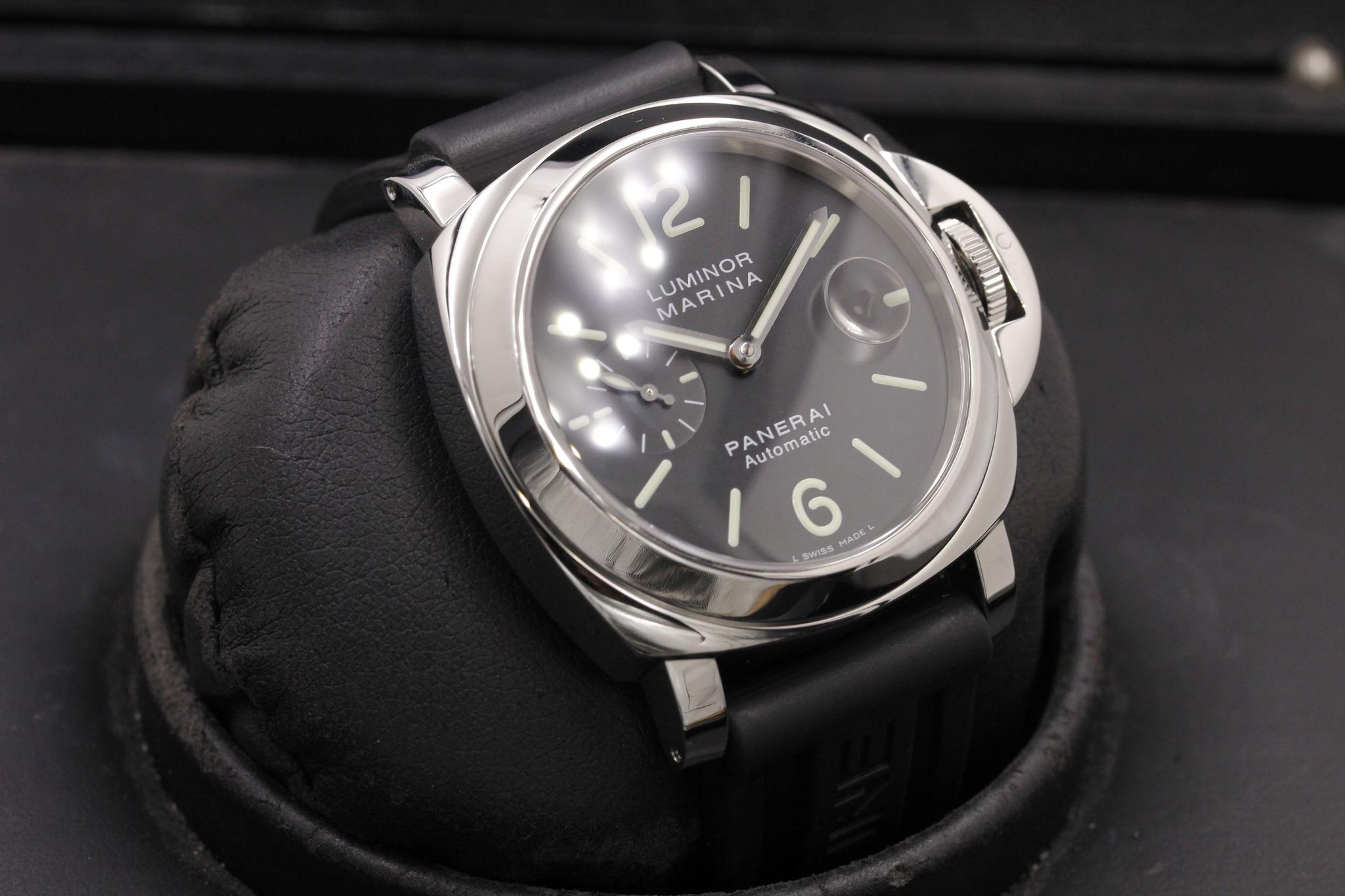 Watch Image 10