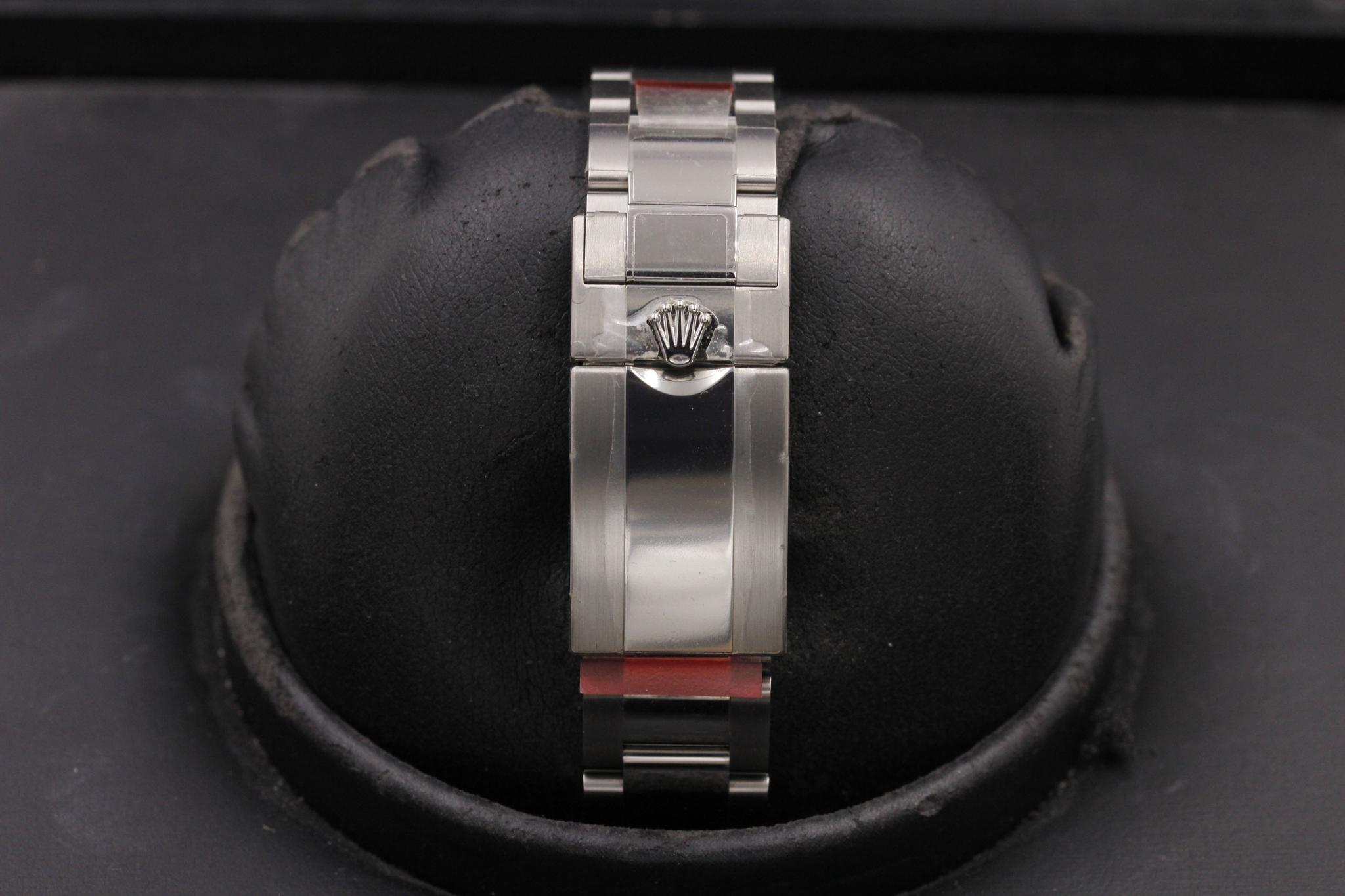 Watch Image 8