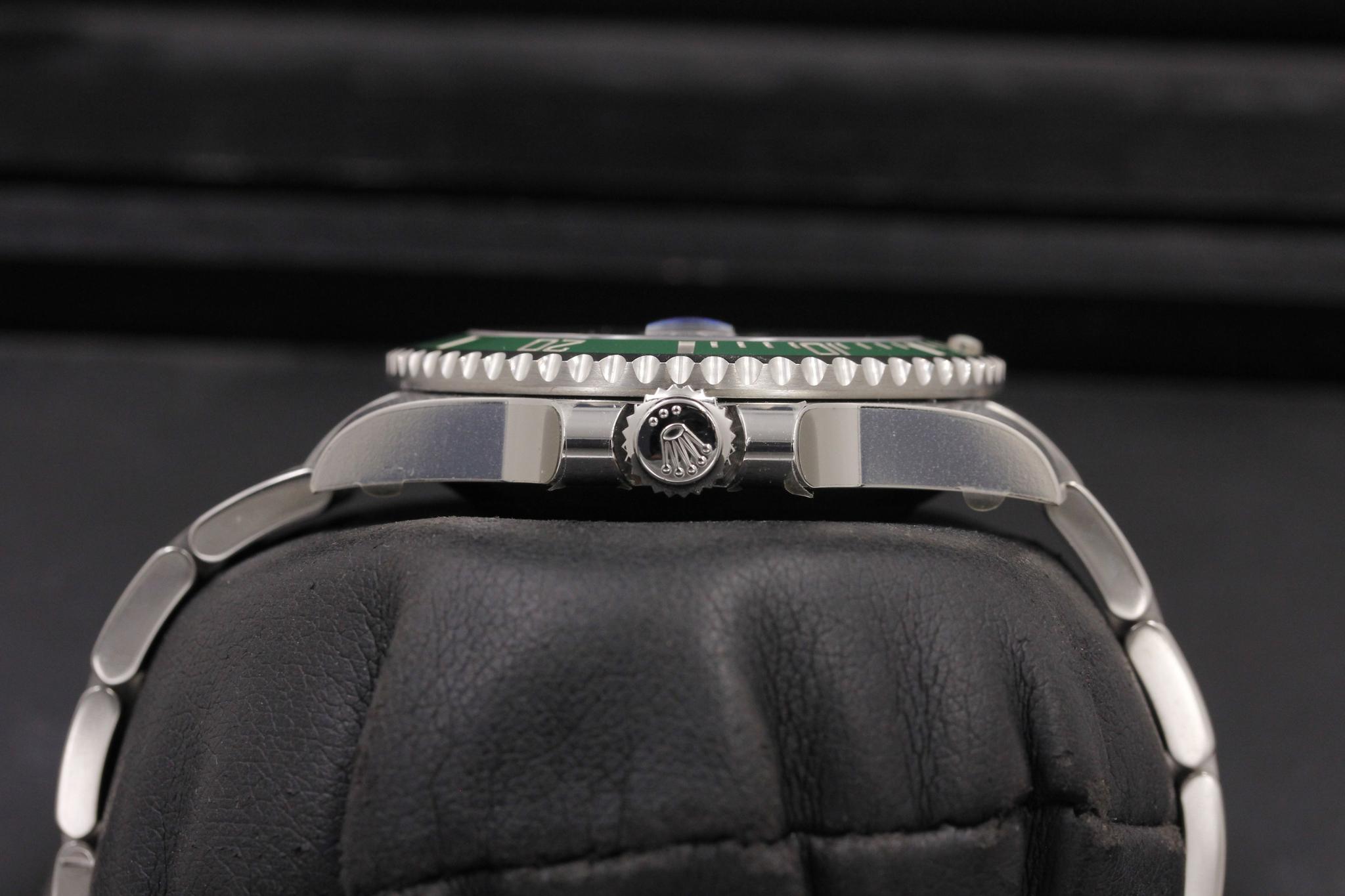 Watch Image 3