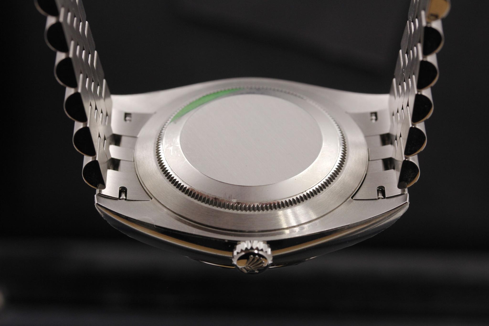 Watch Image 7