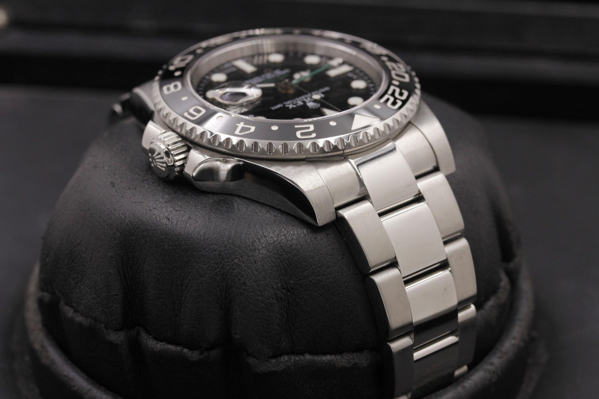 Watch Image 4