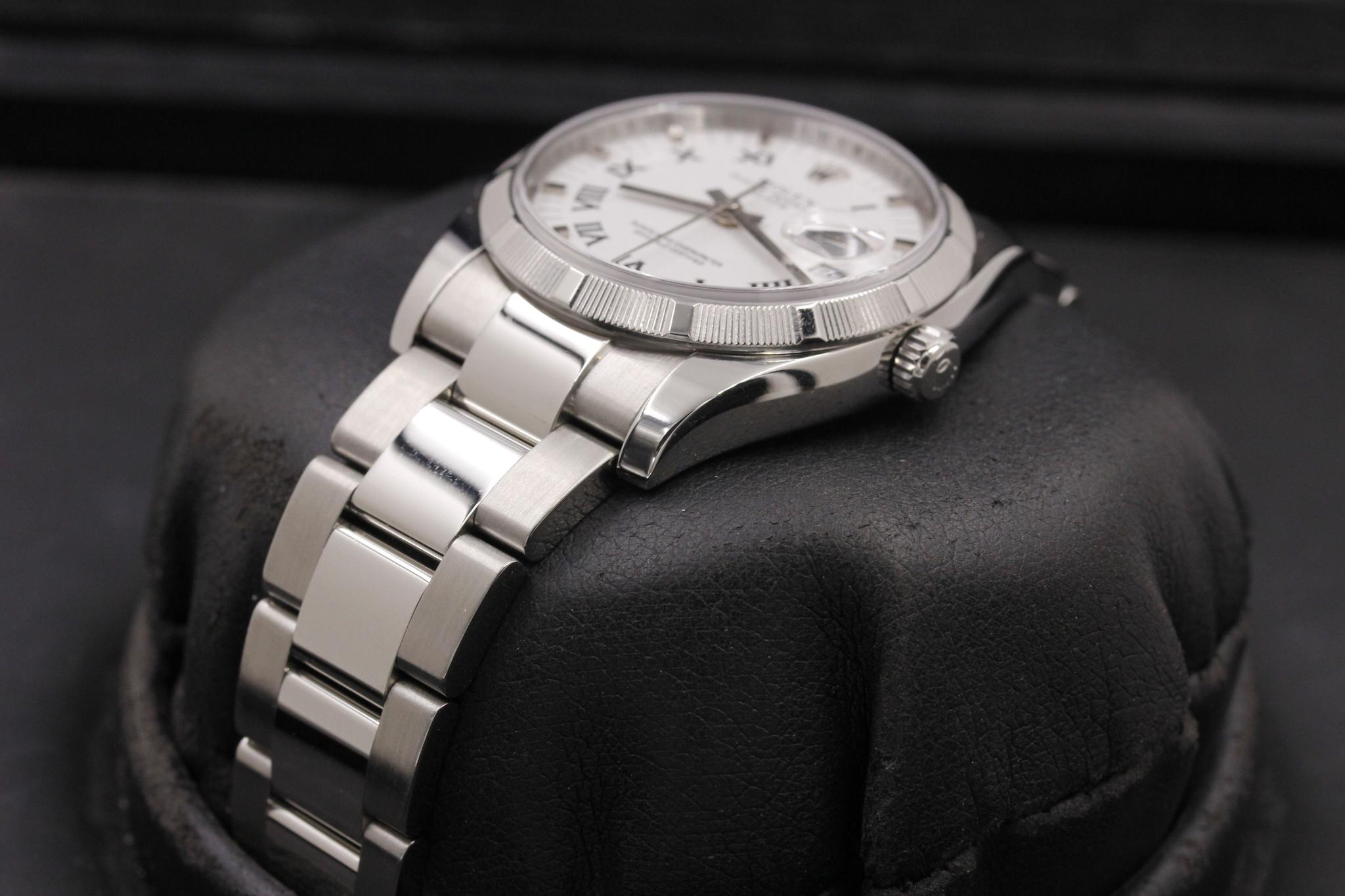 Watch Image 2