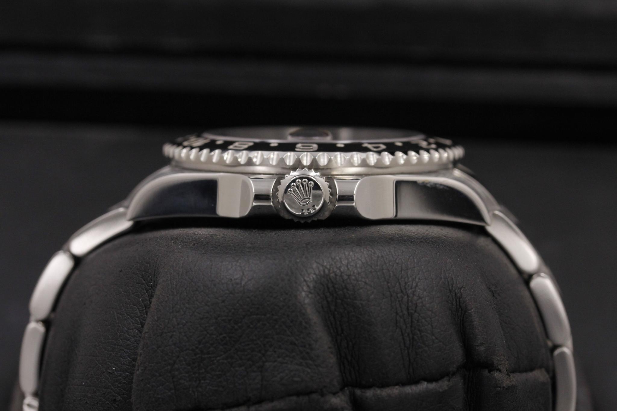 Watch Image 3