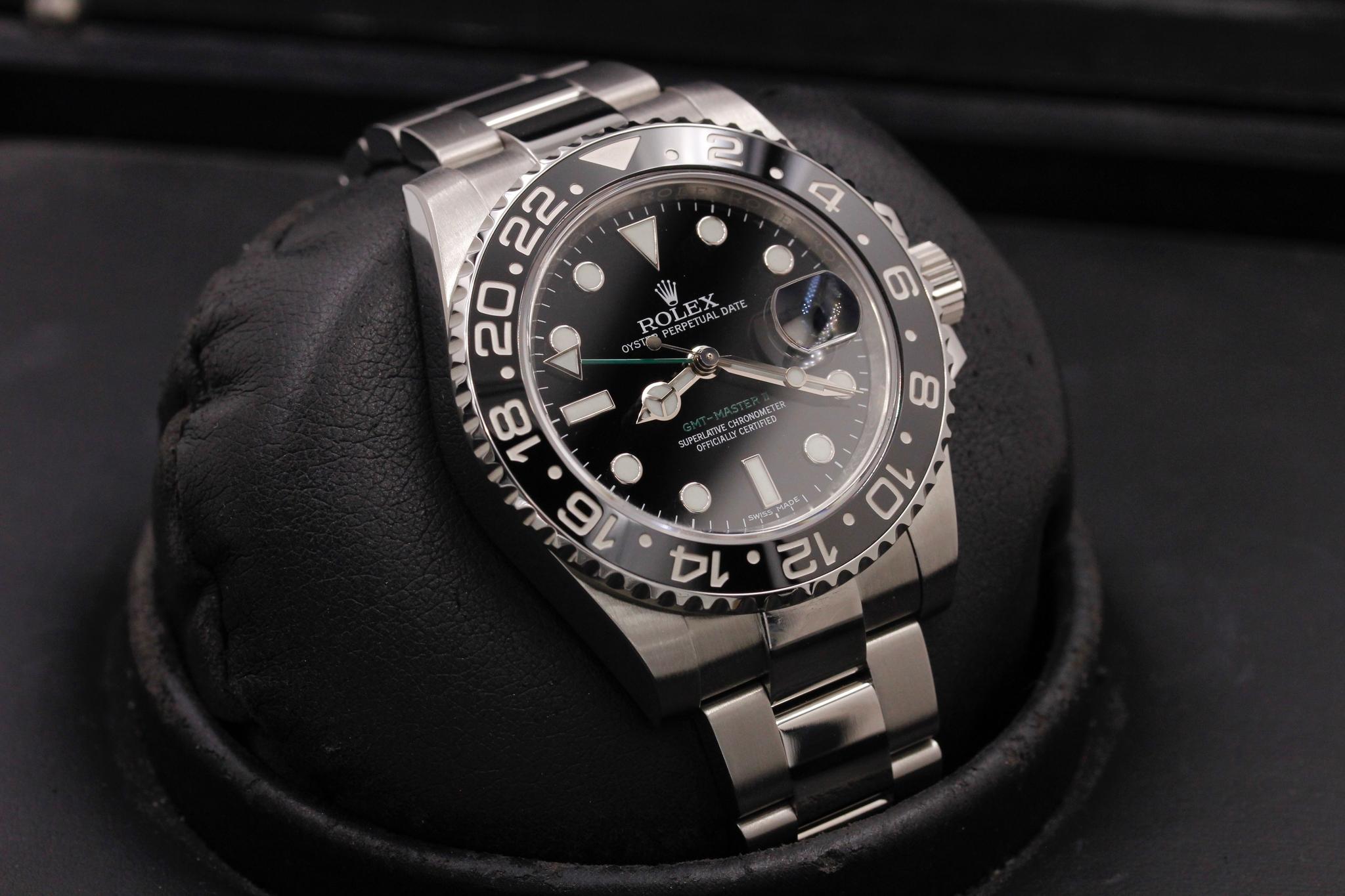 Watch Image 10