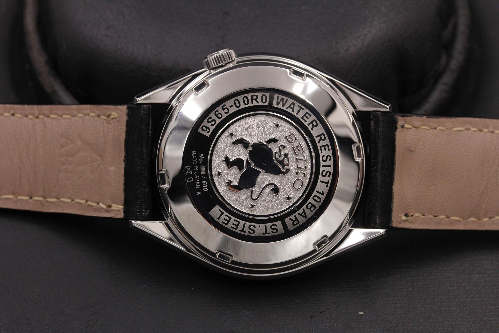 Watch Image 7