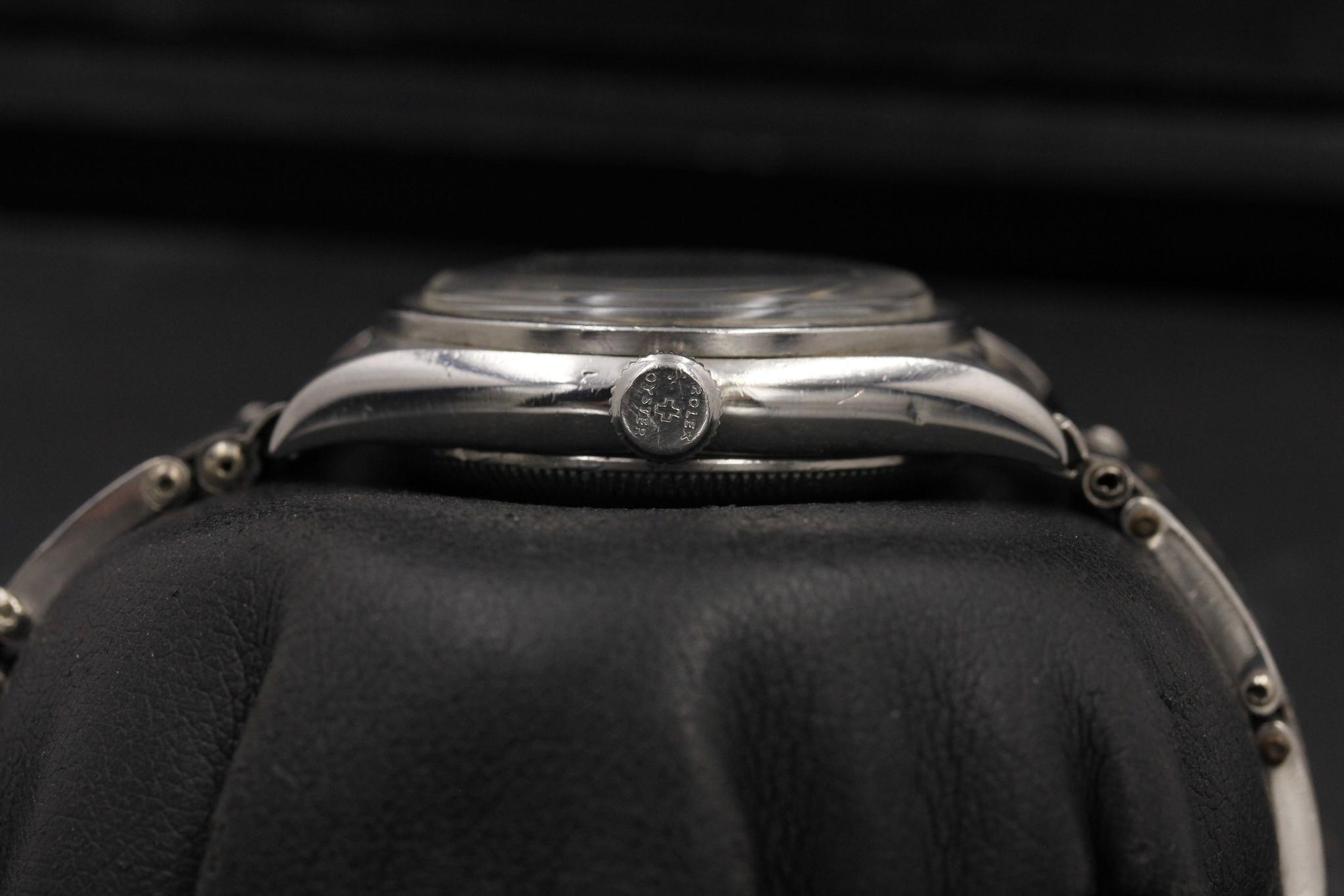 Watch Image 4
