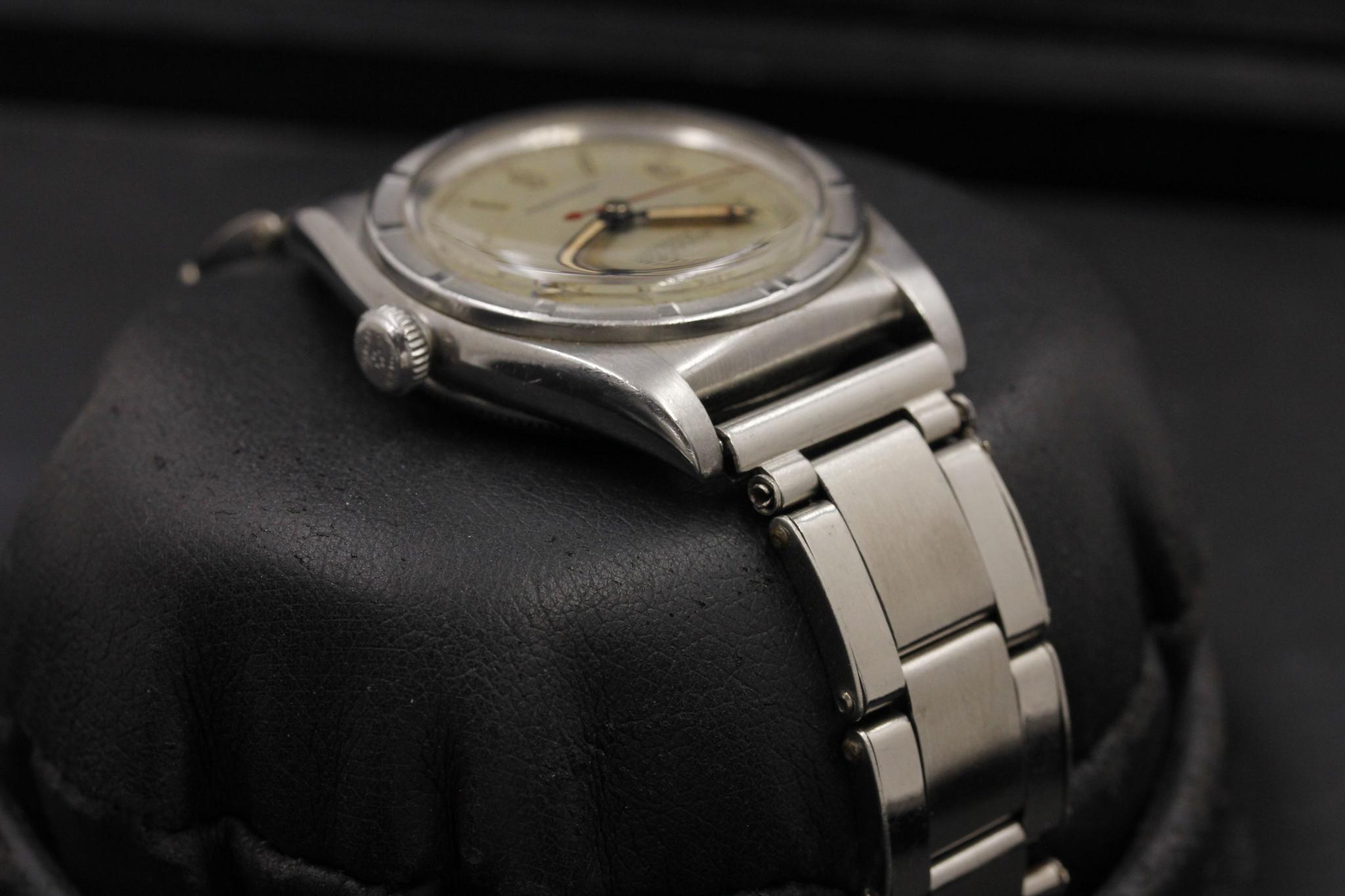Watch Image 5