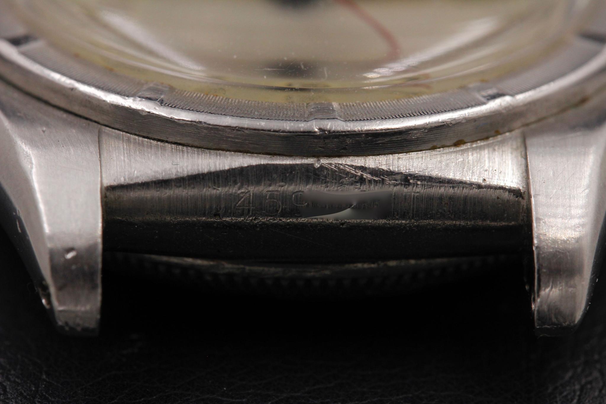 Watch Image 11