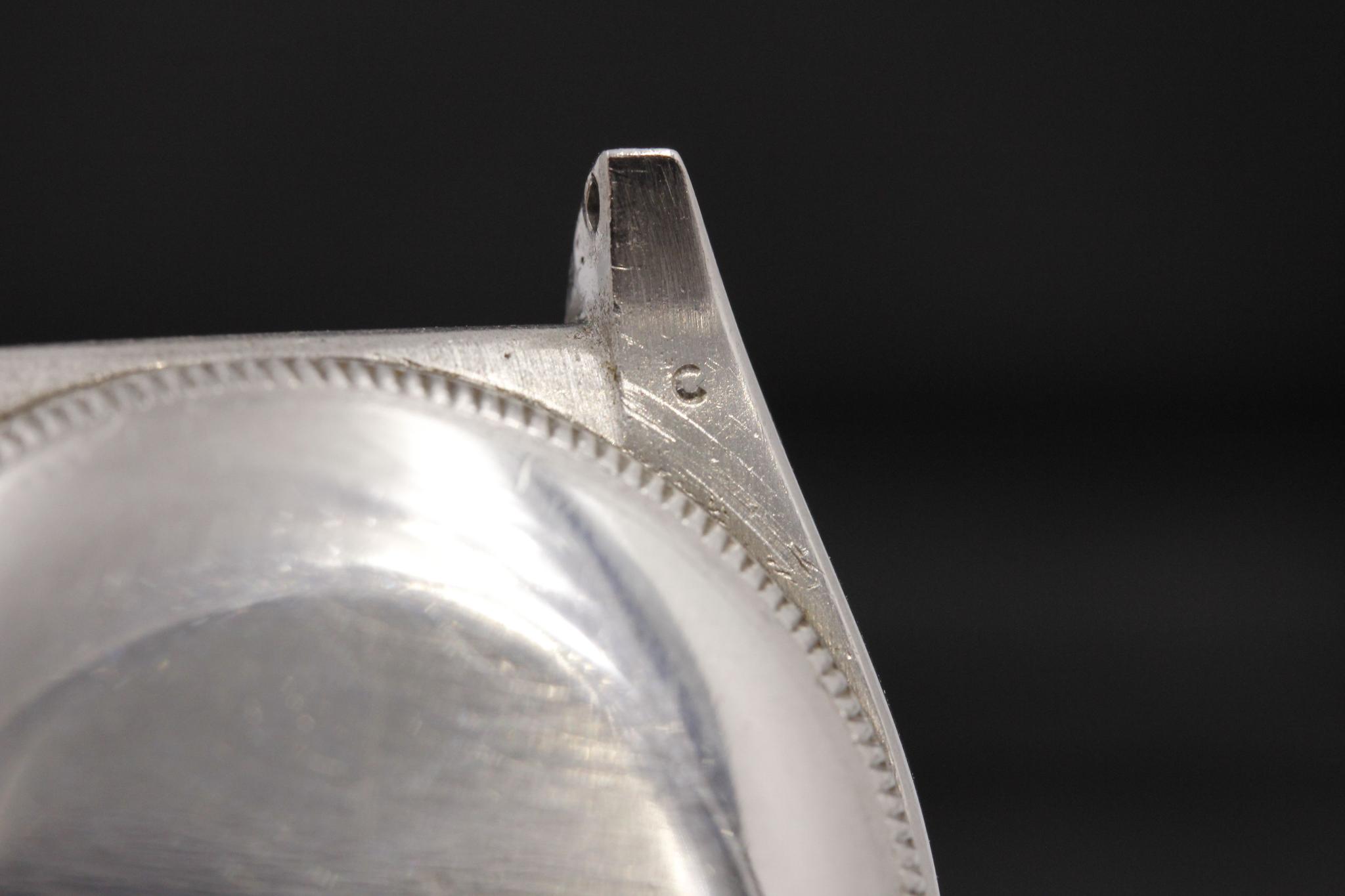 Watch Image 12