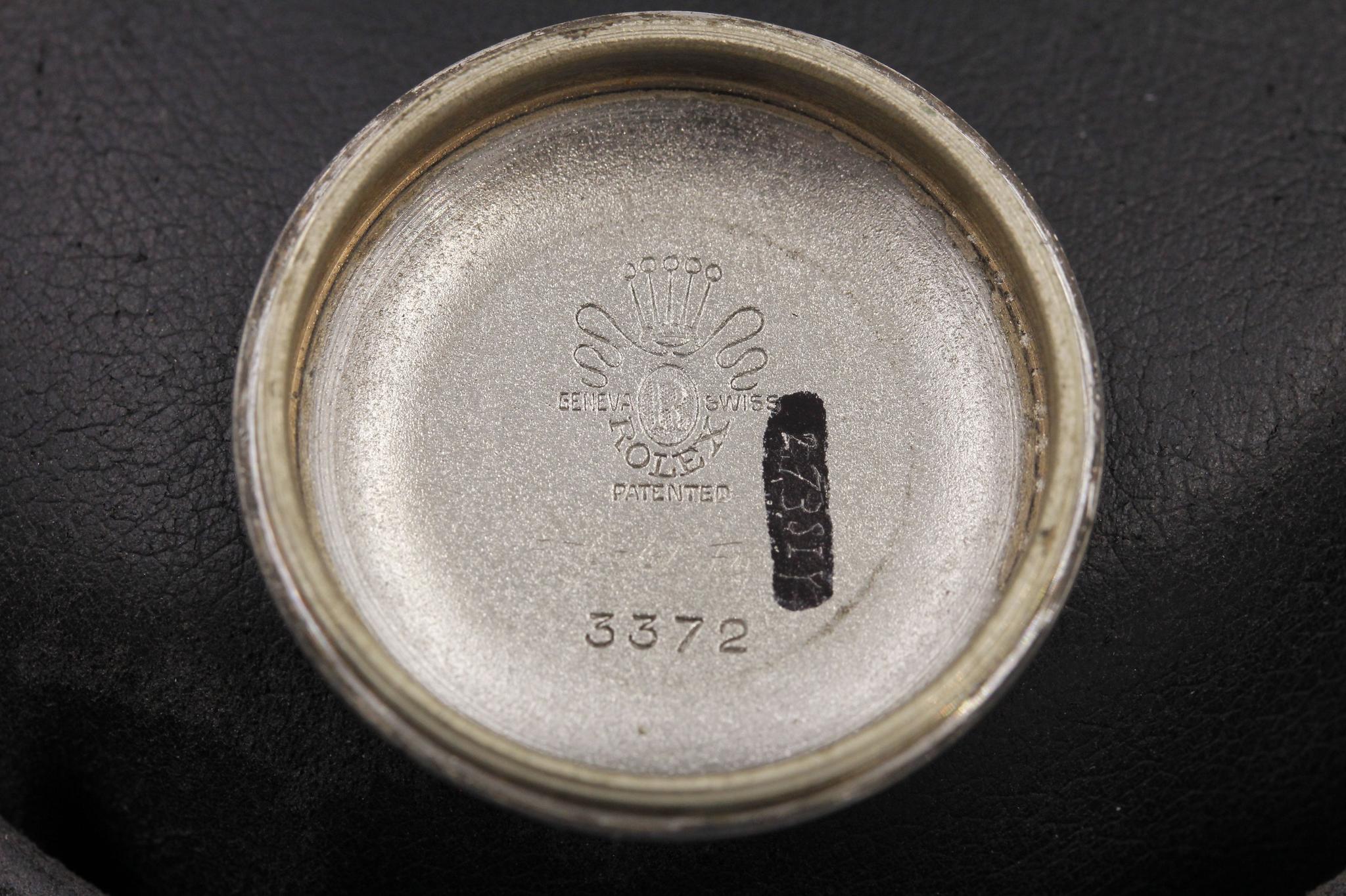 Watch Image 15