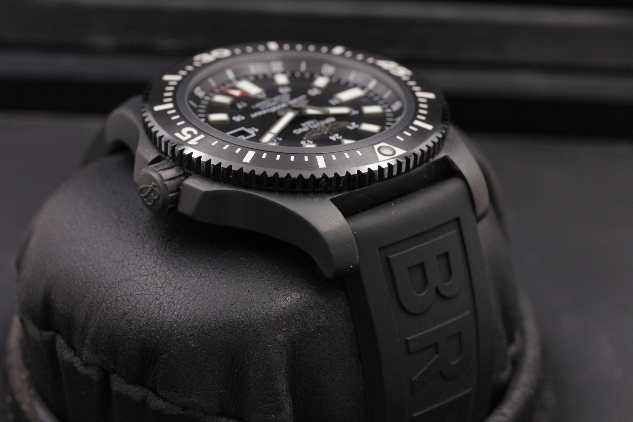 Watch Image 4