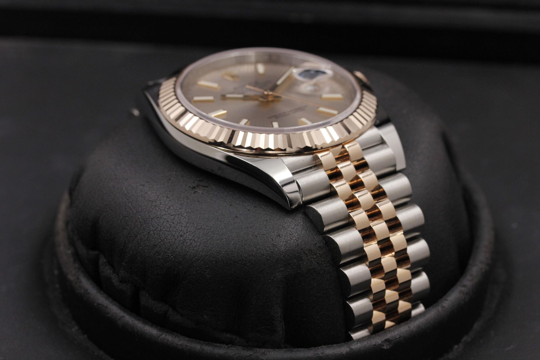 Watch Image 6