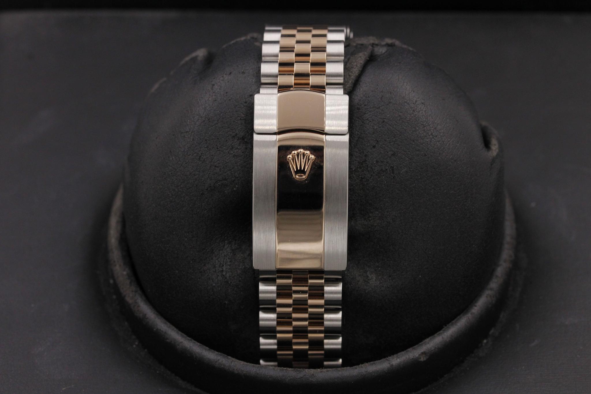 Watch Image 8