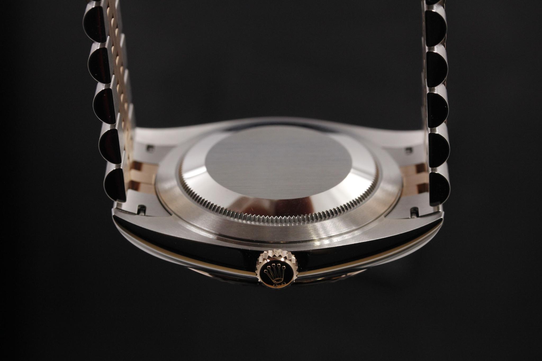 Watch Image 7