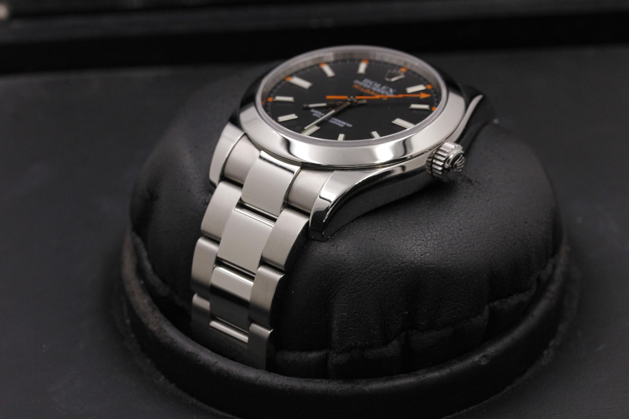 Watch Image 2