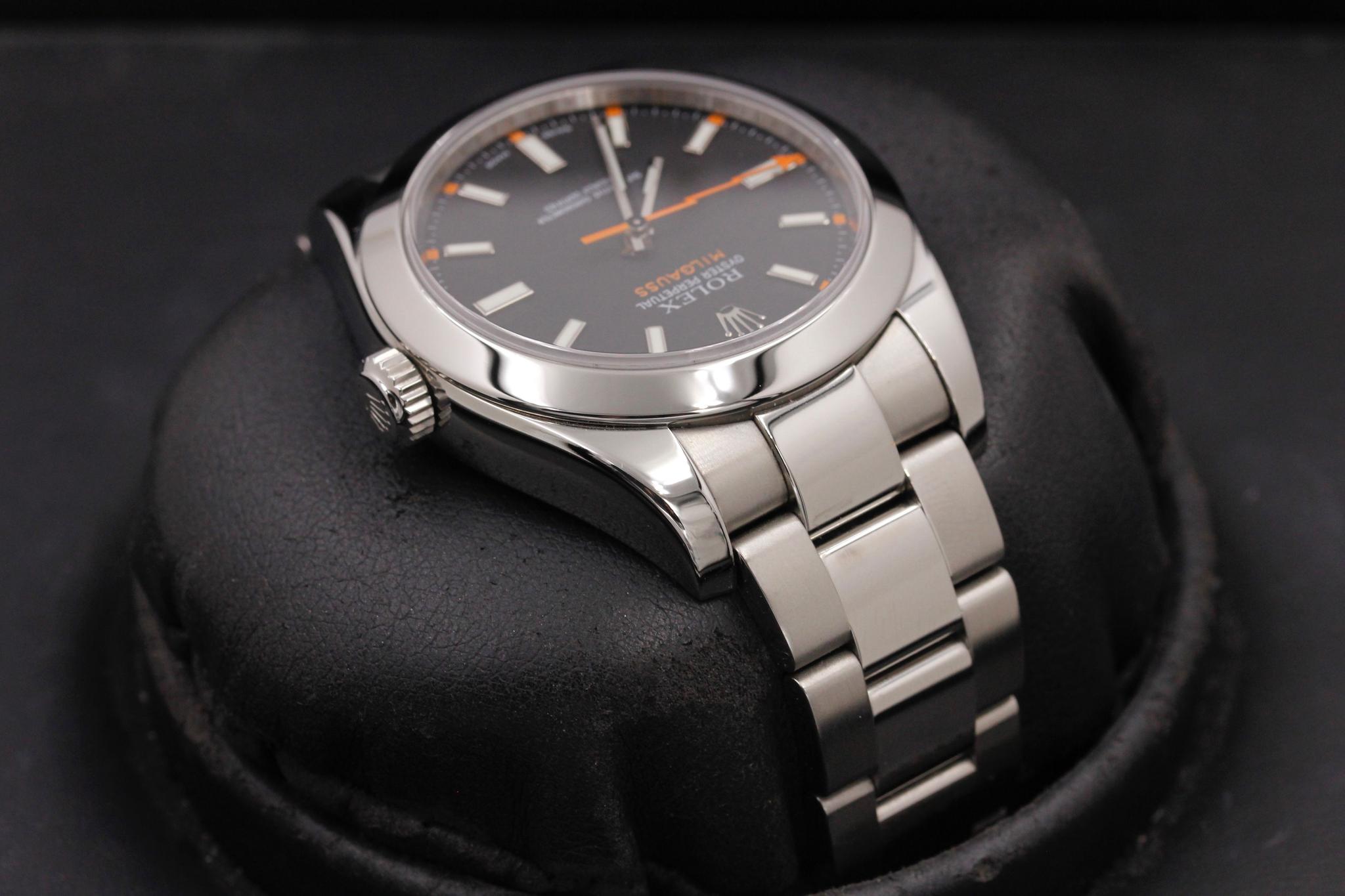 Watch Image 4