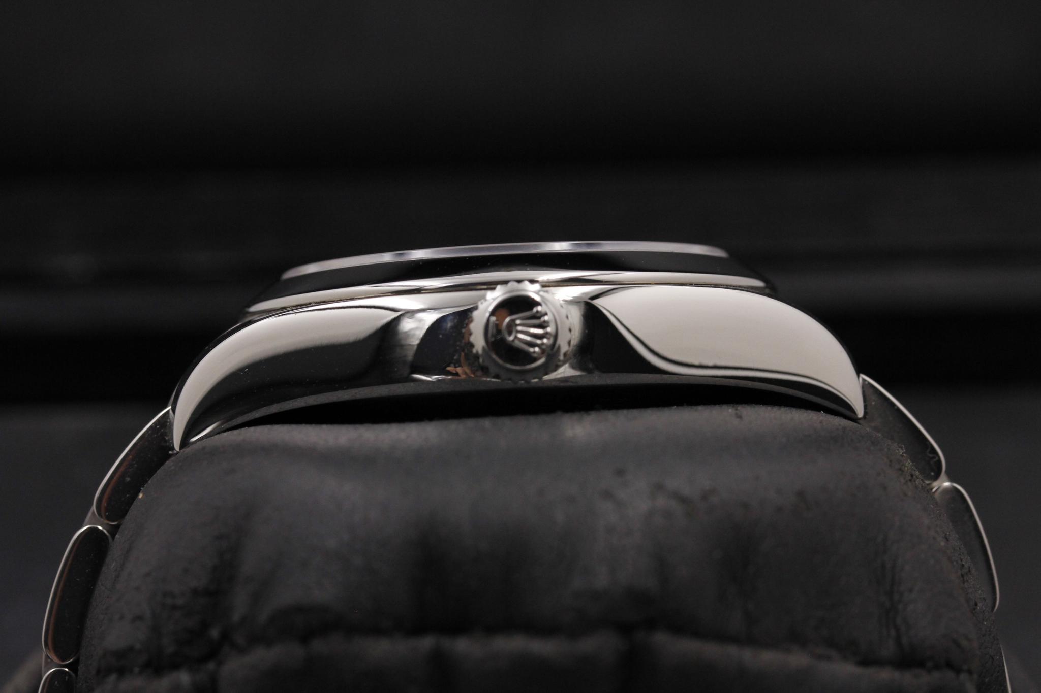 Watch Image 3