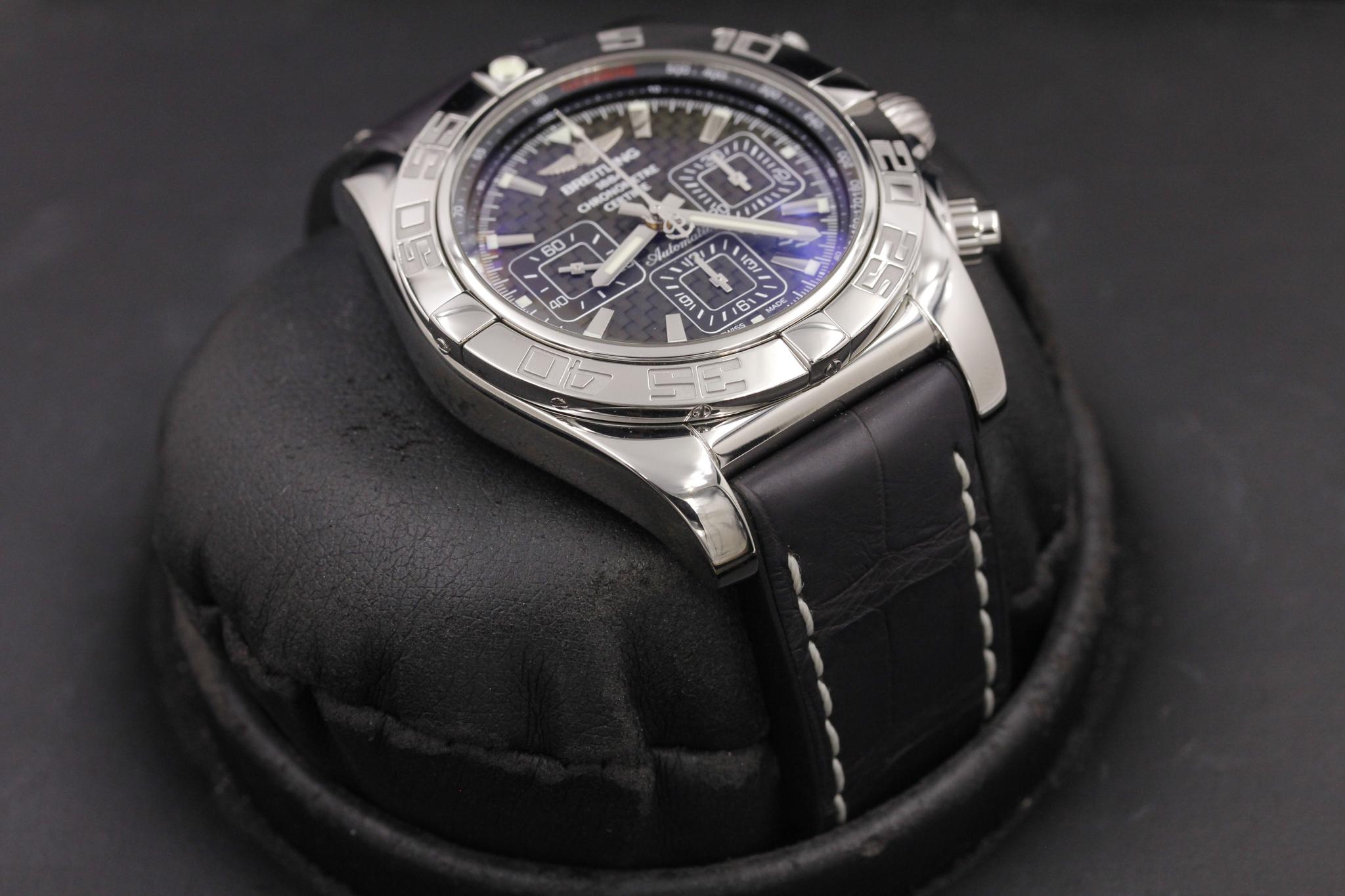 Watch Image 5