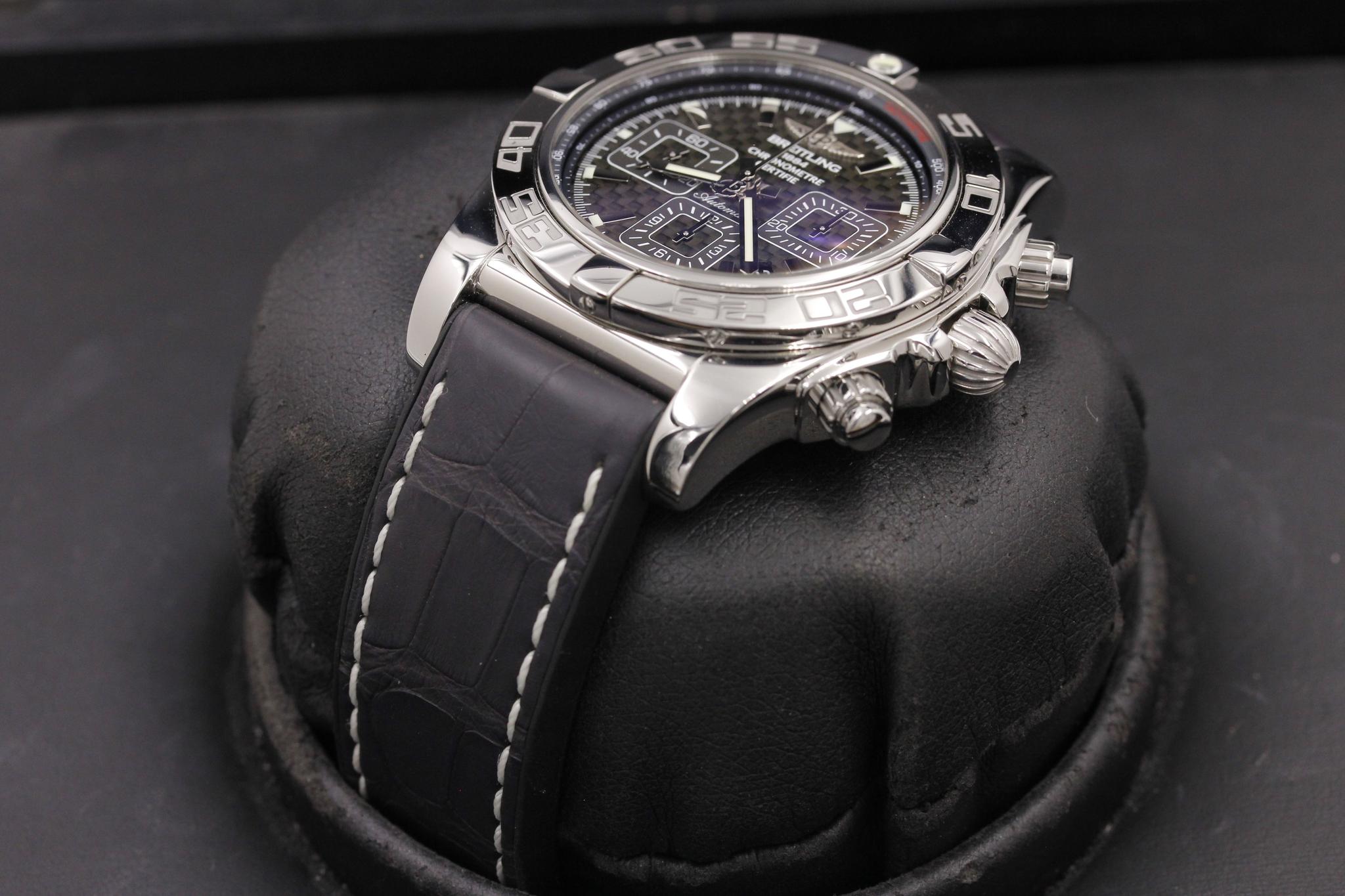 Watch Image 2
