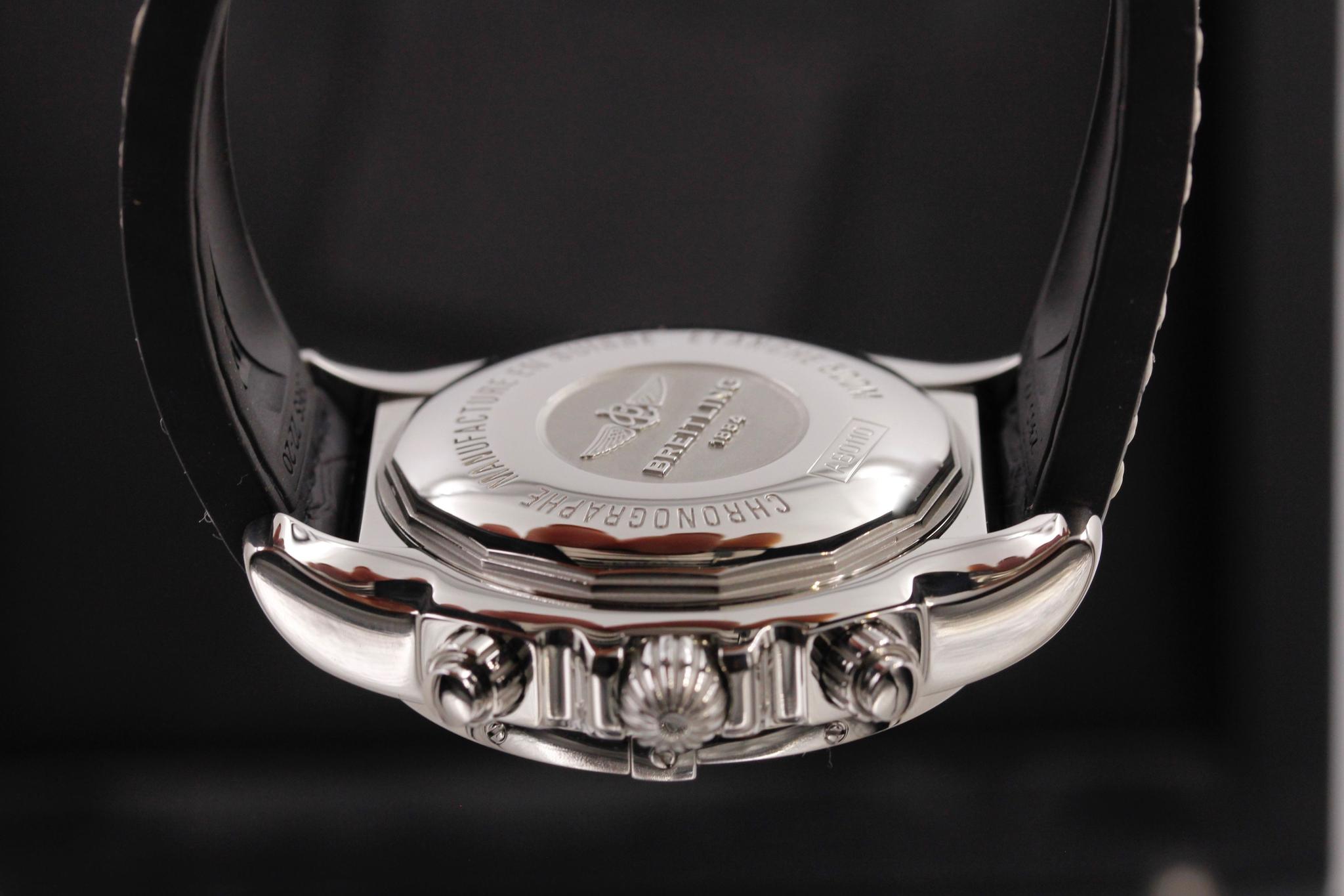 Watch Image 7