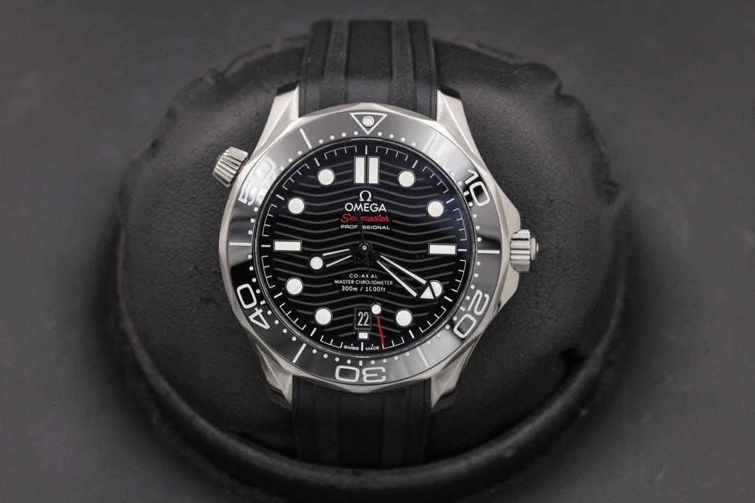 Omega Seamaster 300m 210.32.42.20.01.001