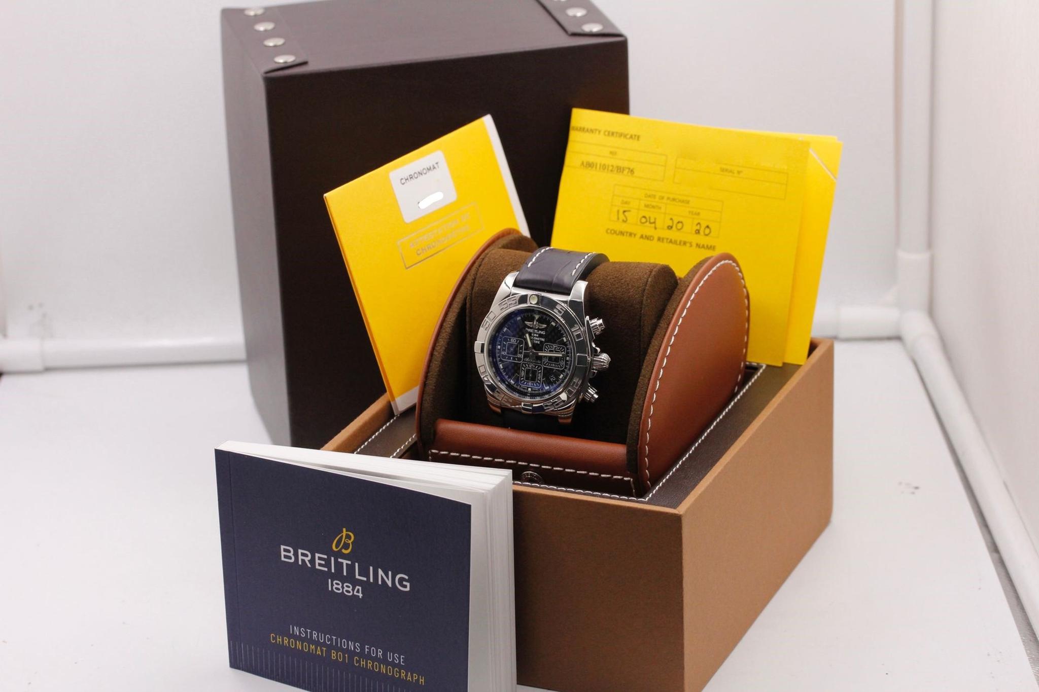Watch Image 11