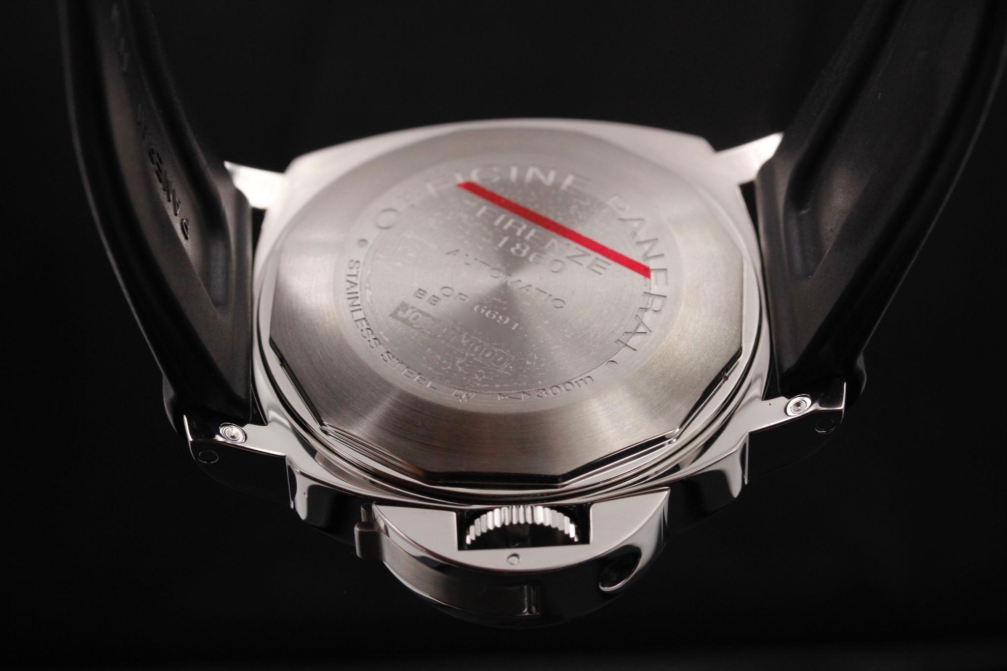 Watch Image 7